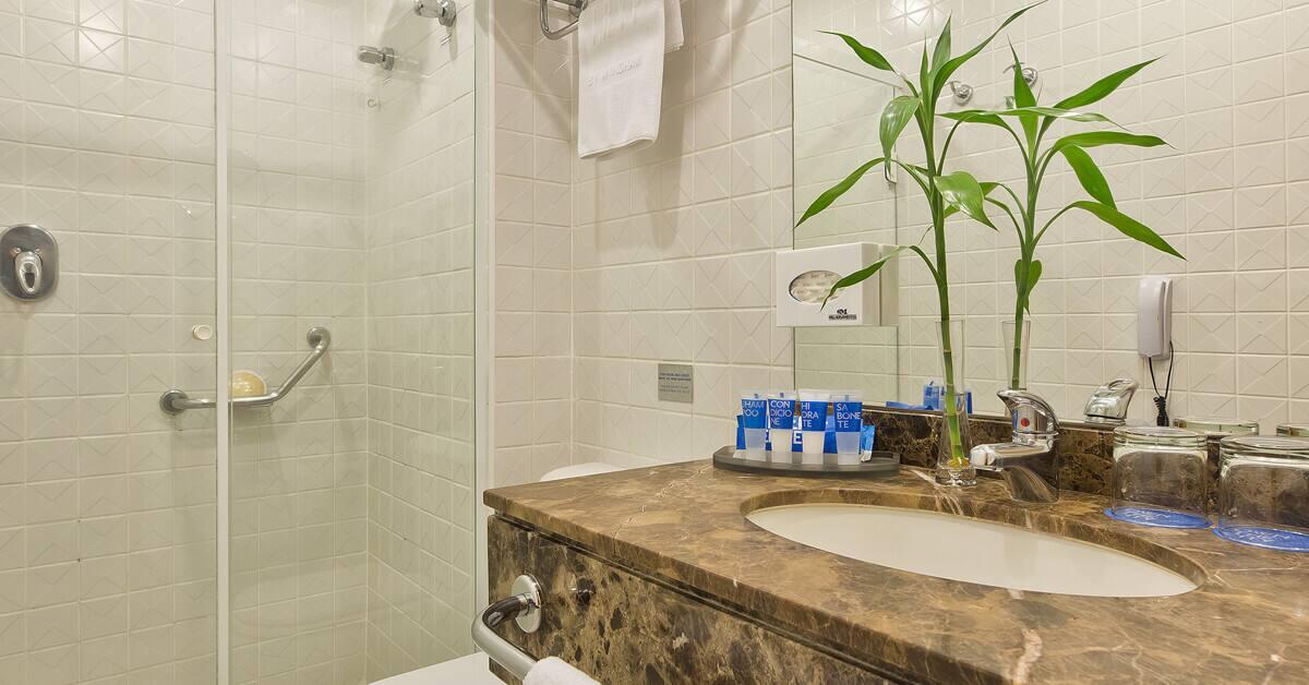 Double Premium Queen Bed