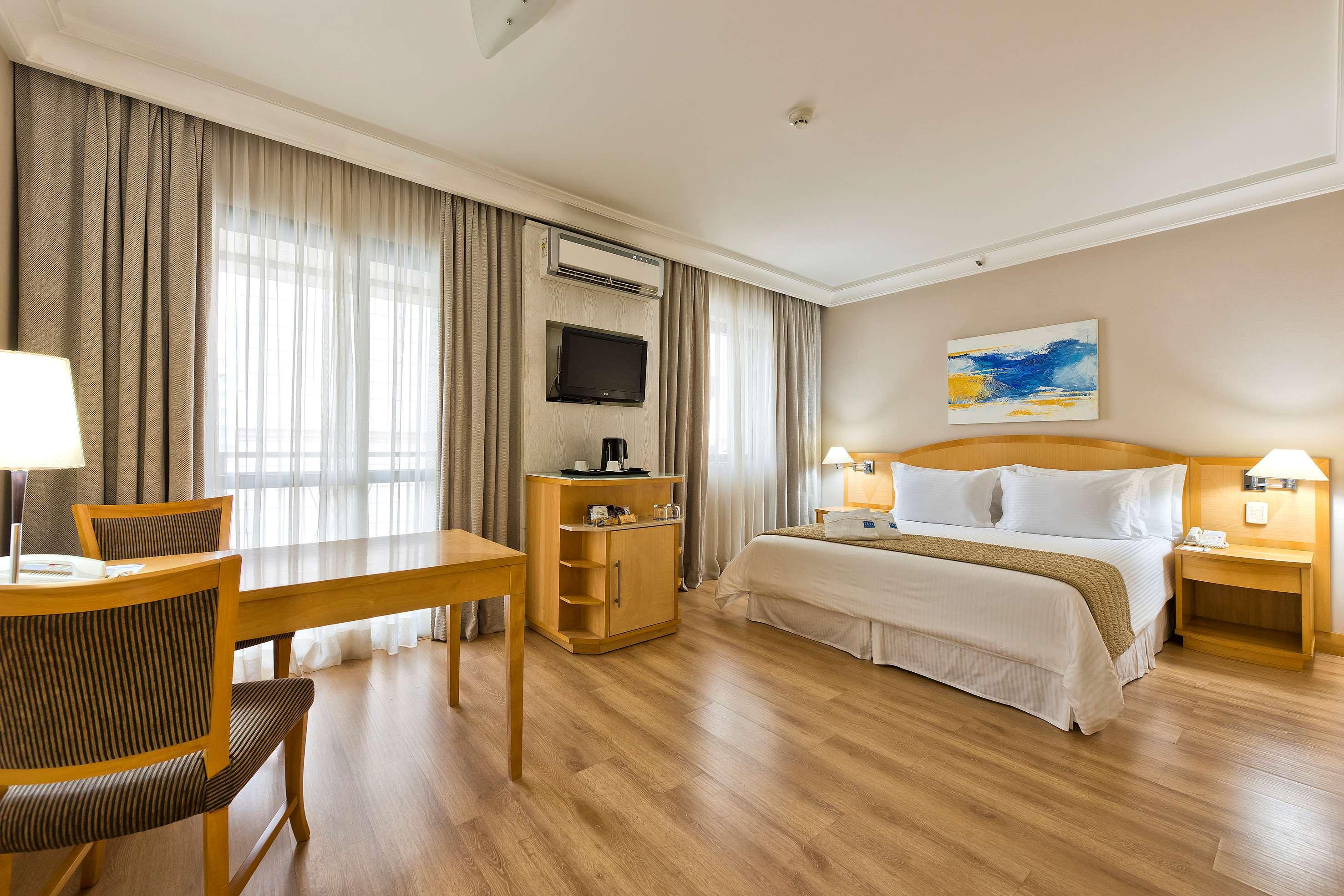 Double Premium Queen Bed