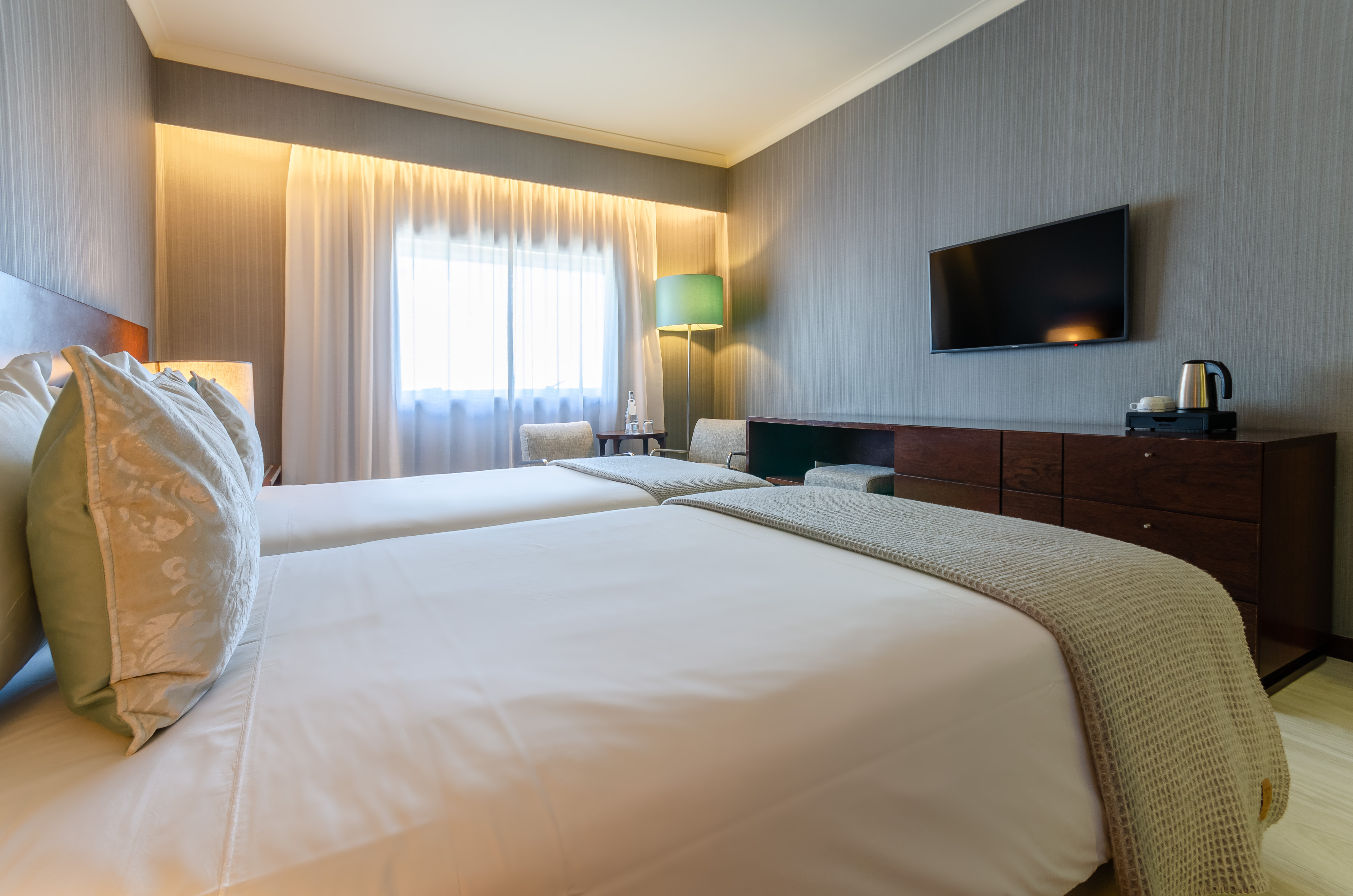 Double or Twin Standard