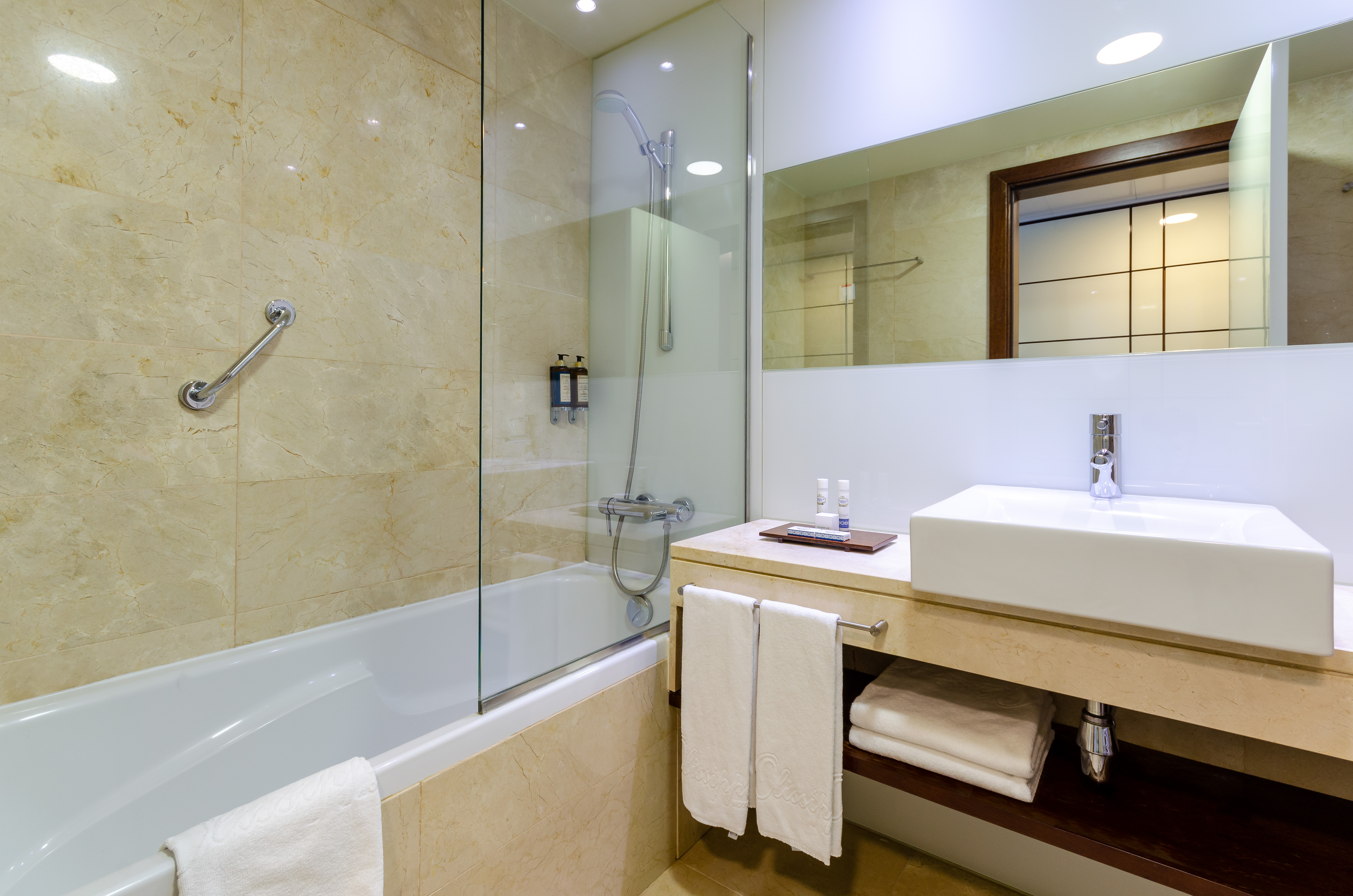 Double or Twin Standard