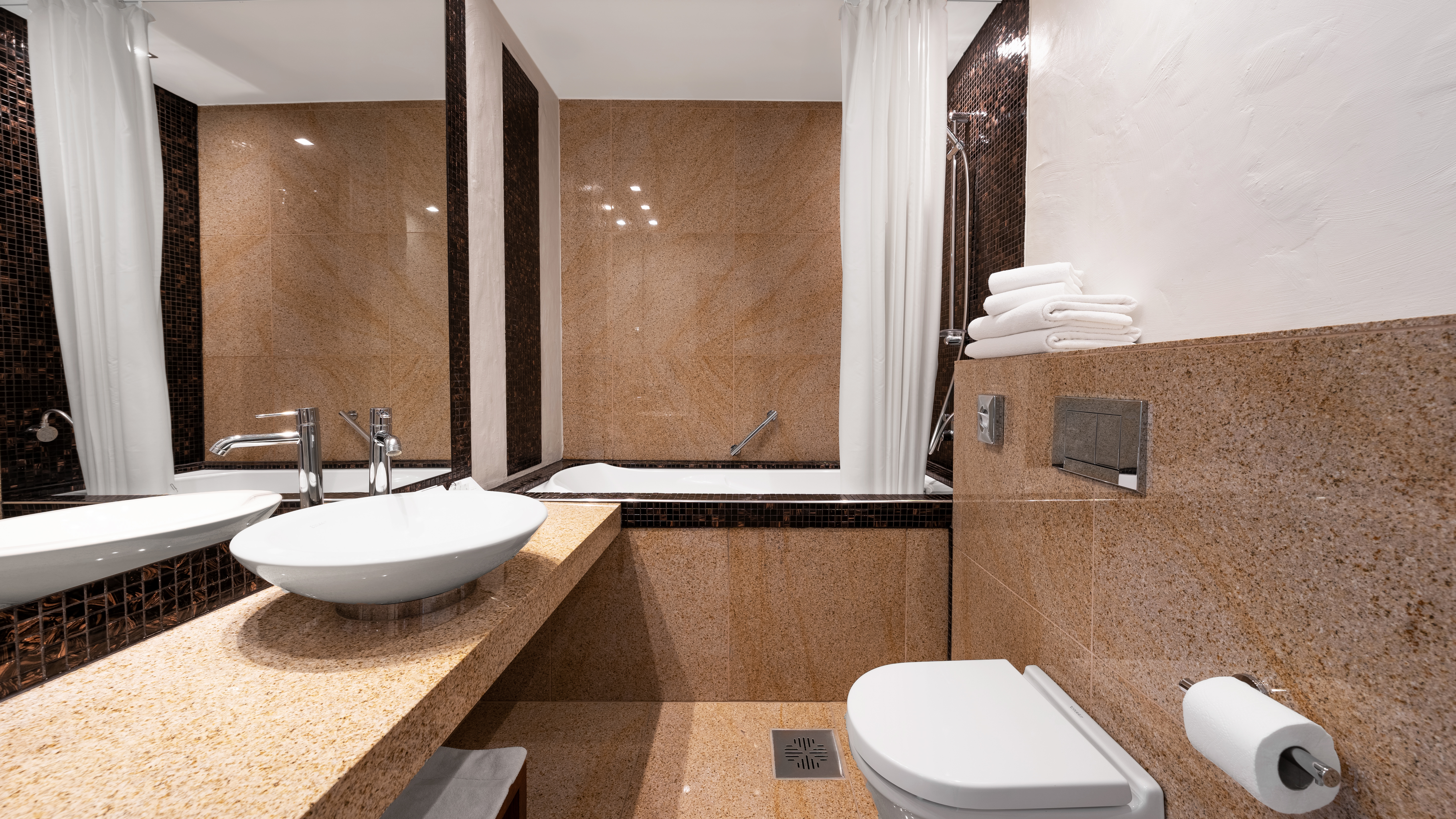 Double or Twin Superior