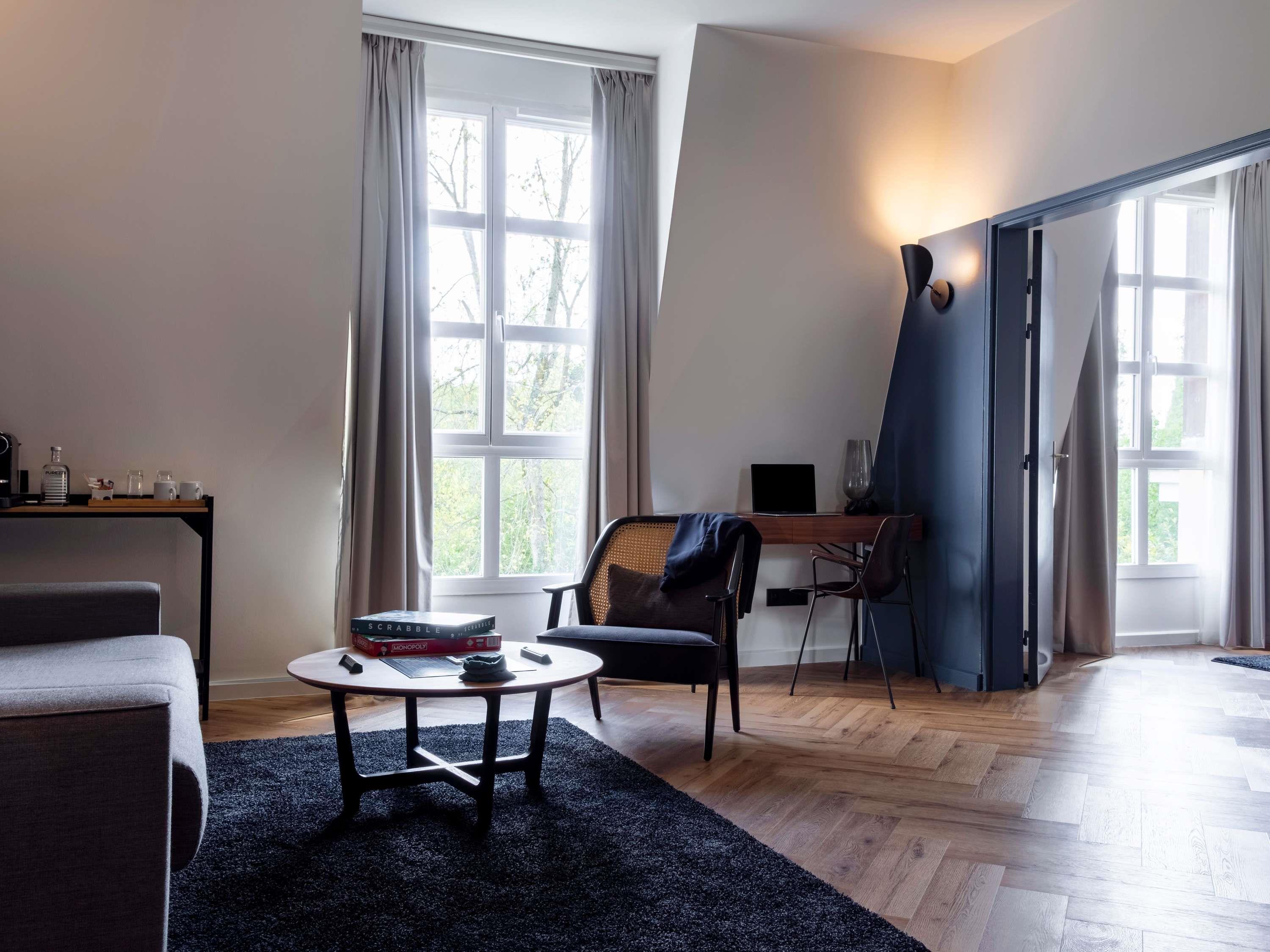 Junior Suite King Size Bed