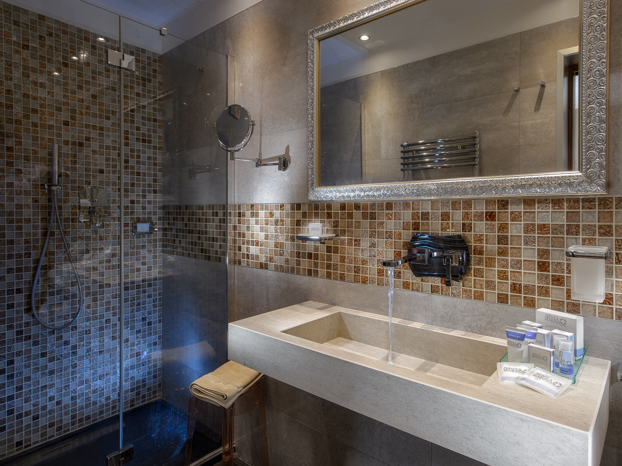 Double or Twin Superior