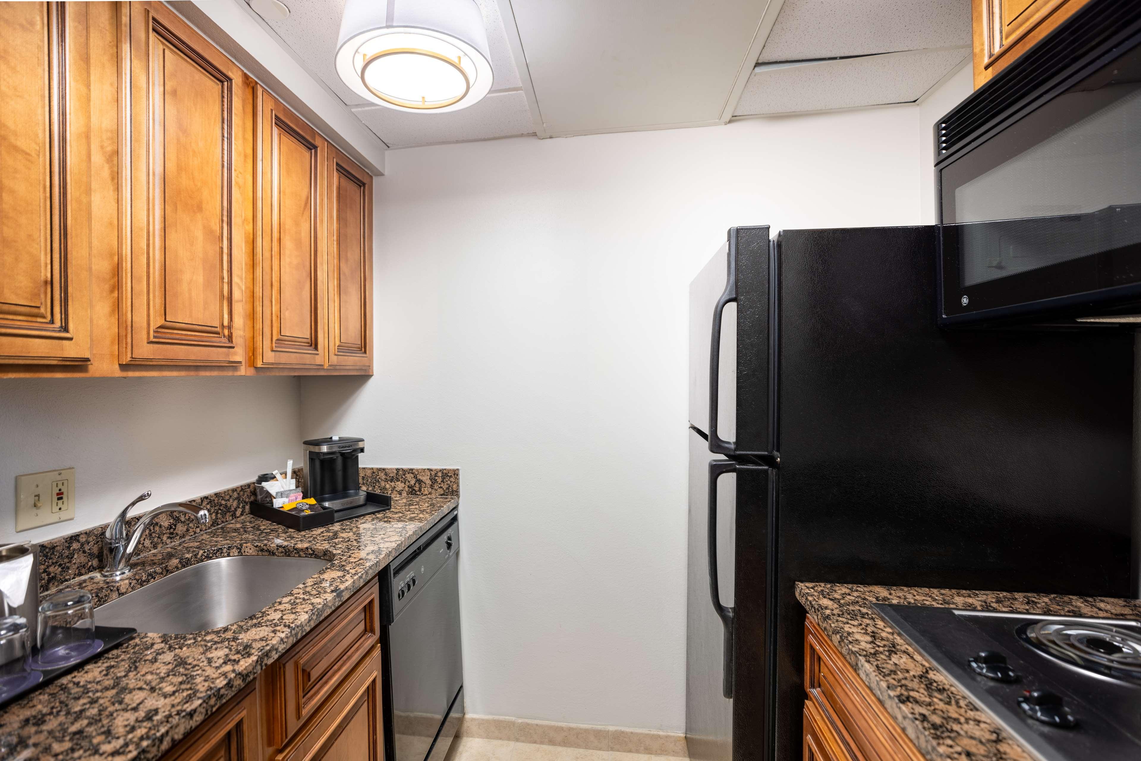Suite with Kitchenette