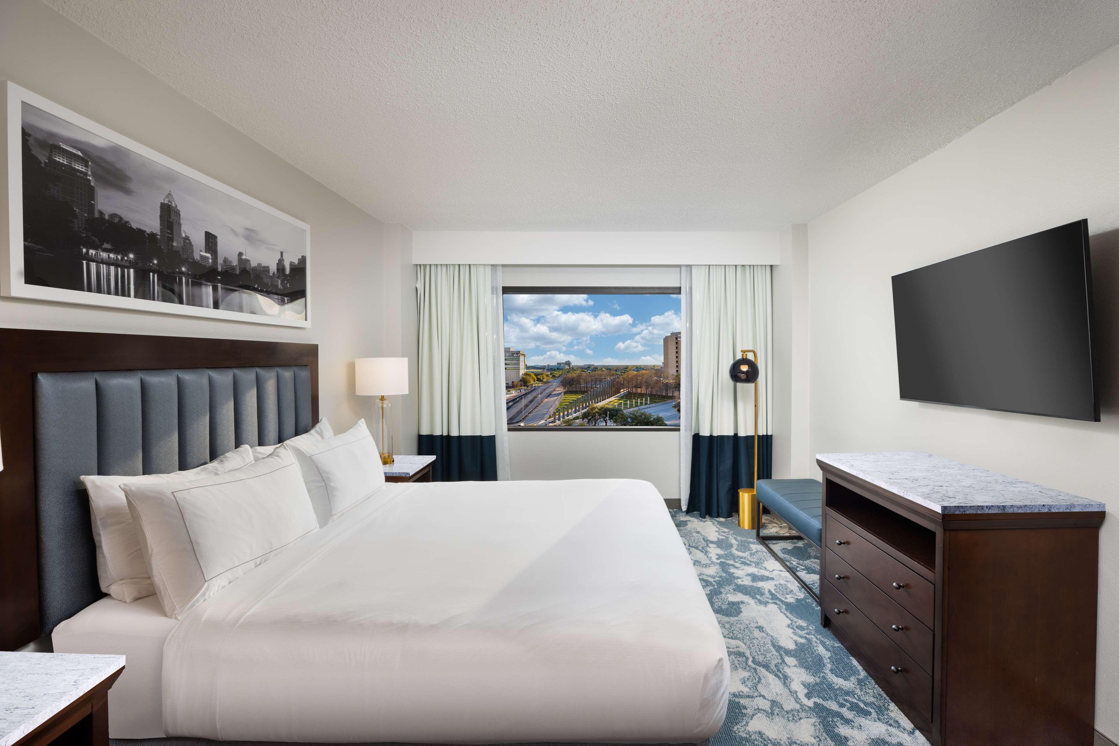 Suite with Kitchenette