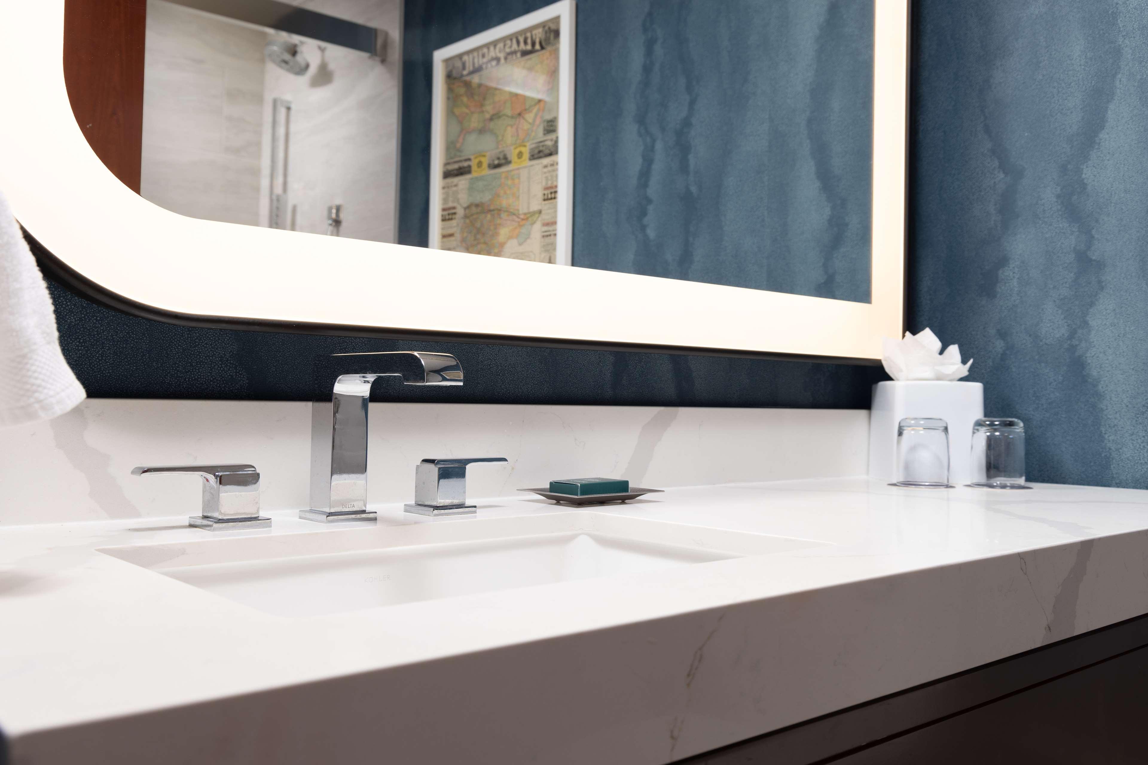 Suite with Kitchenette