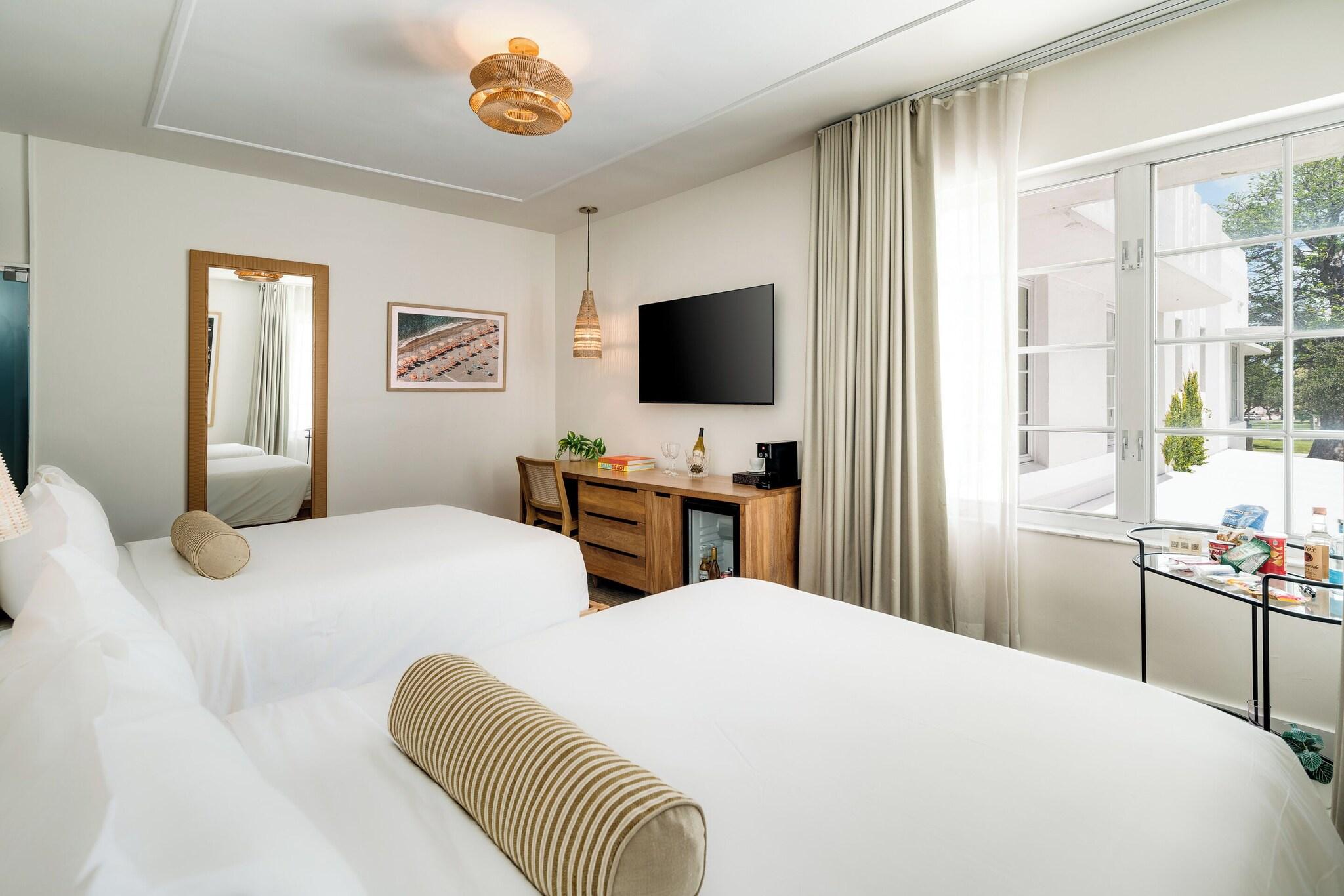 Quadruple Deluxe with Views