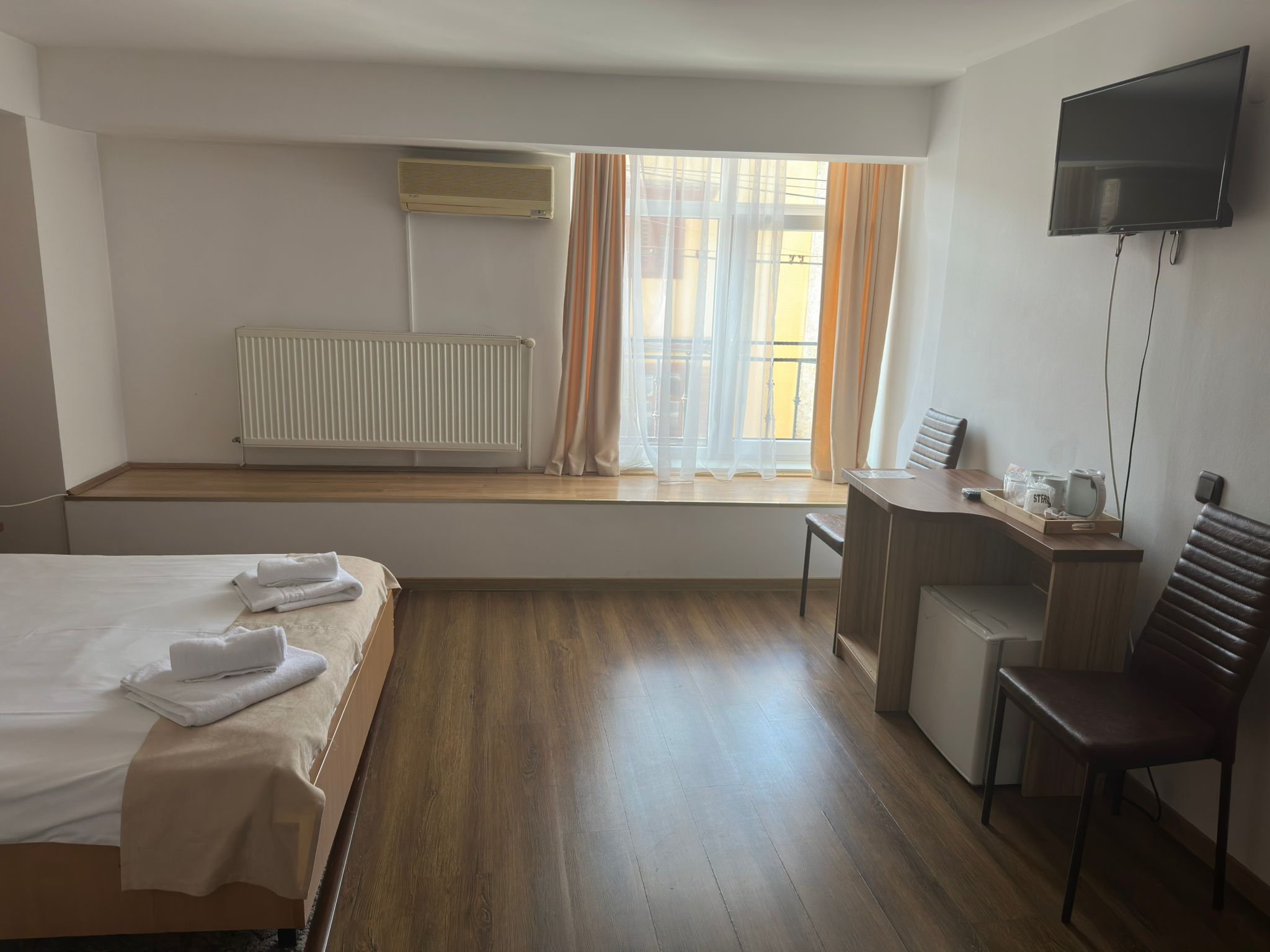 Double King Size Bed