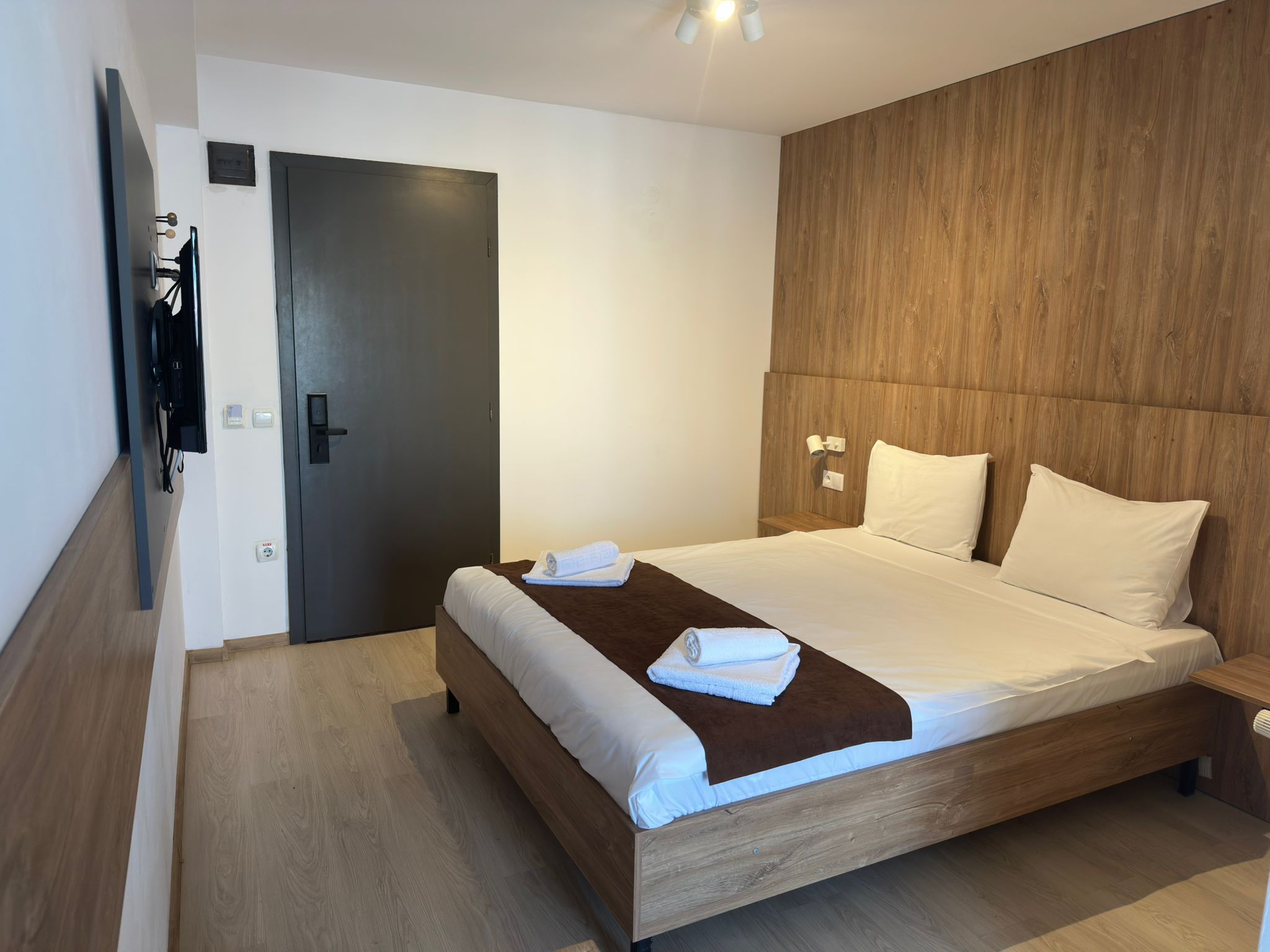 Double King Size Bed