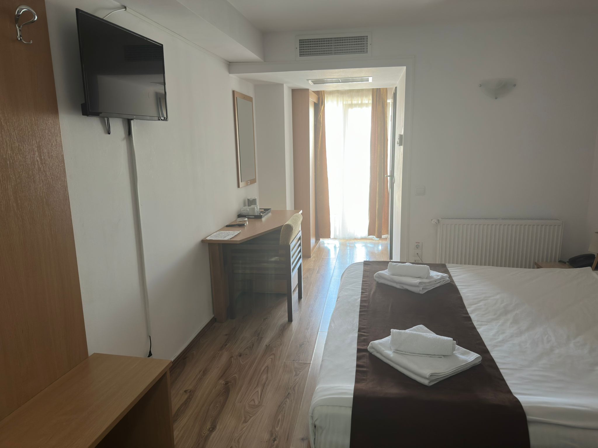 Double King Size Bed