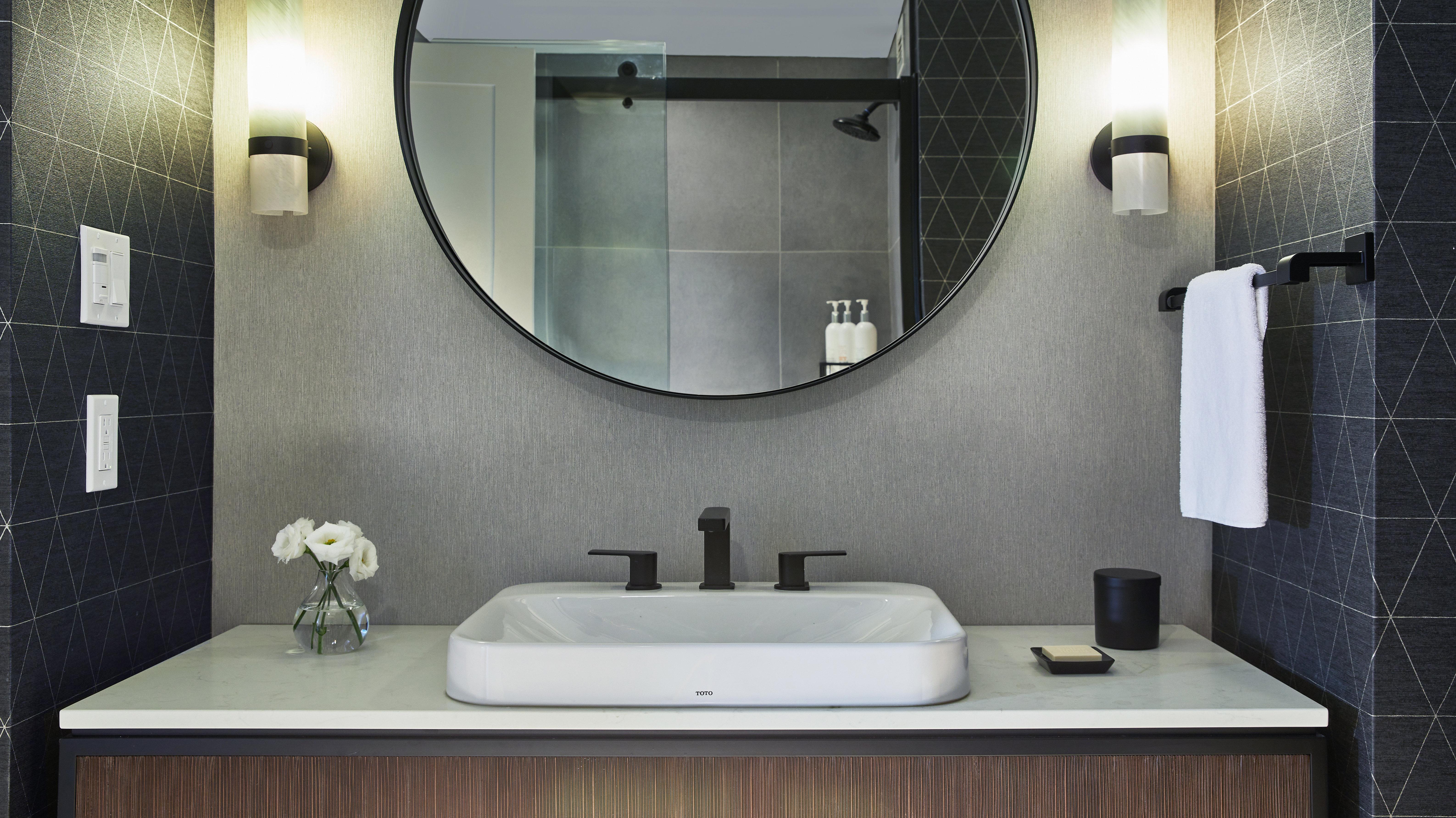 Double Deluxe King Bed