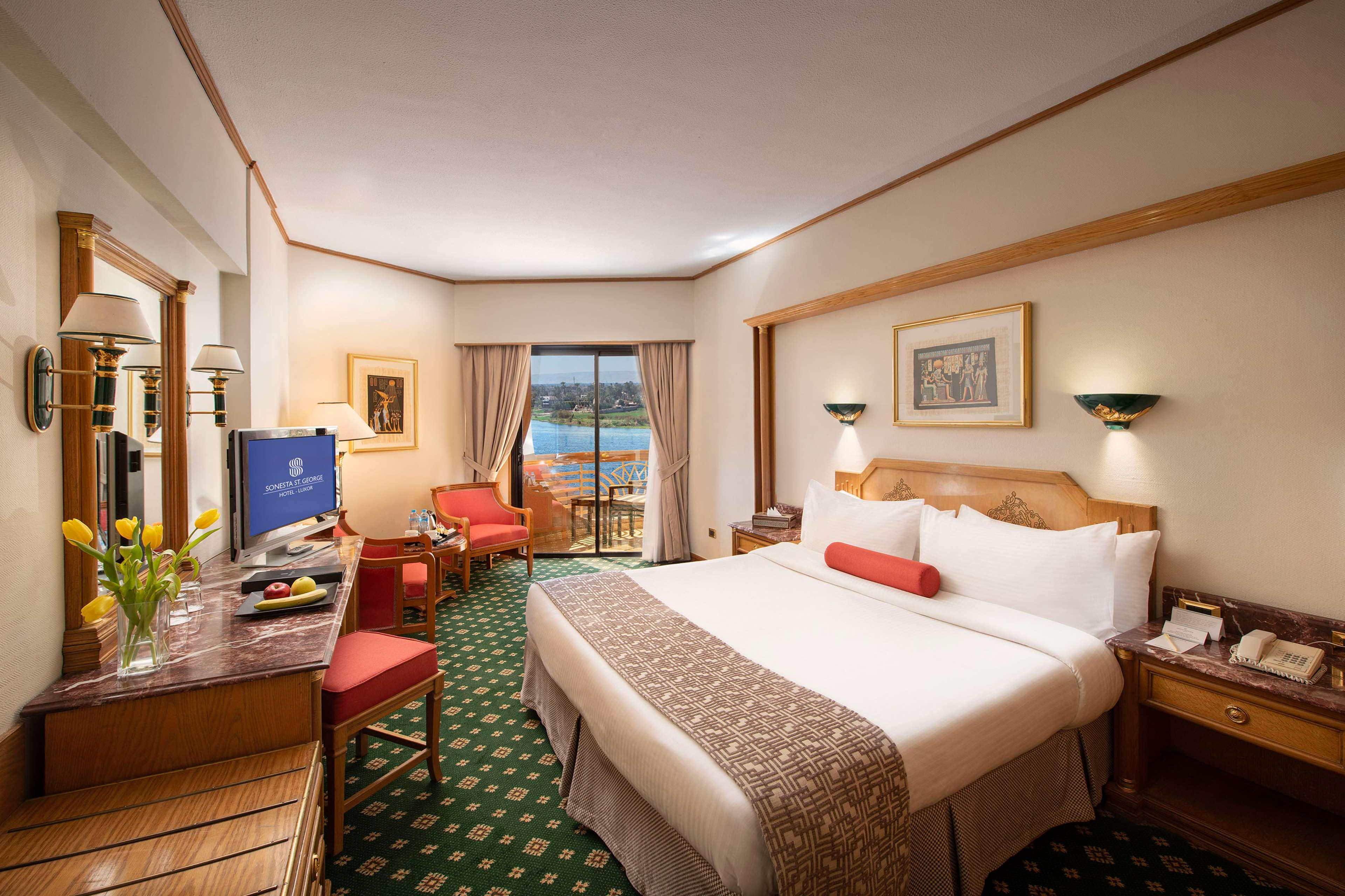 Room Deluxe with Views