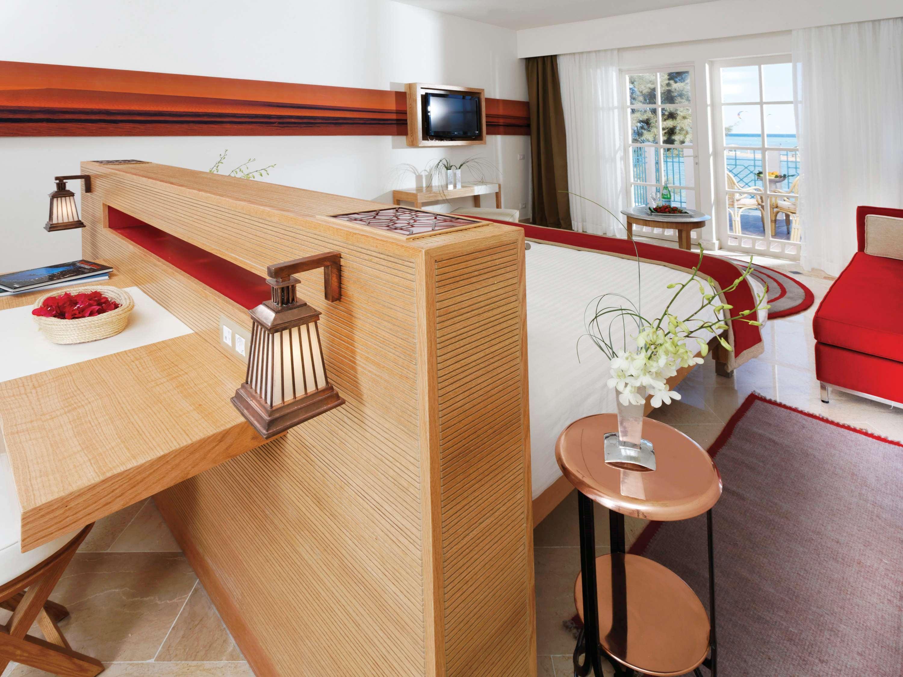 Suite Ocean View King Bed