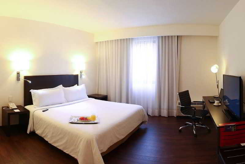 Room Deluxe King Bed