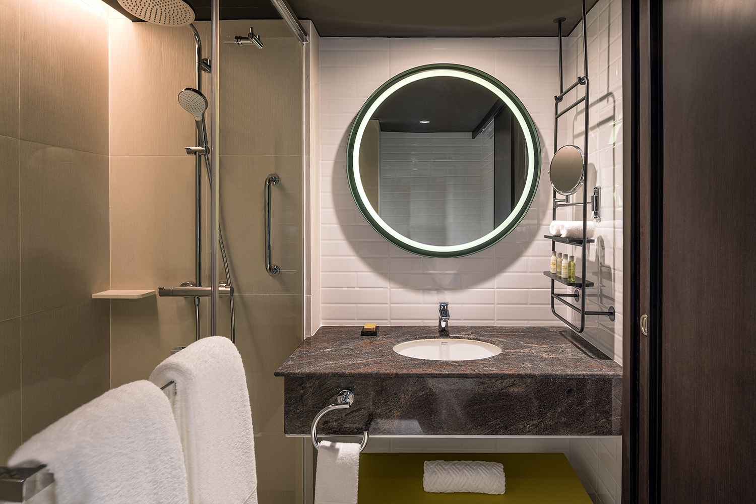 Double or Twin Deluxe