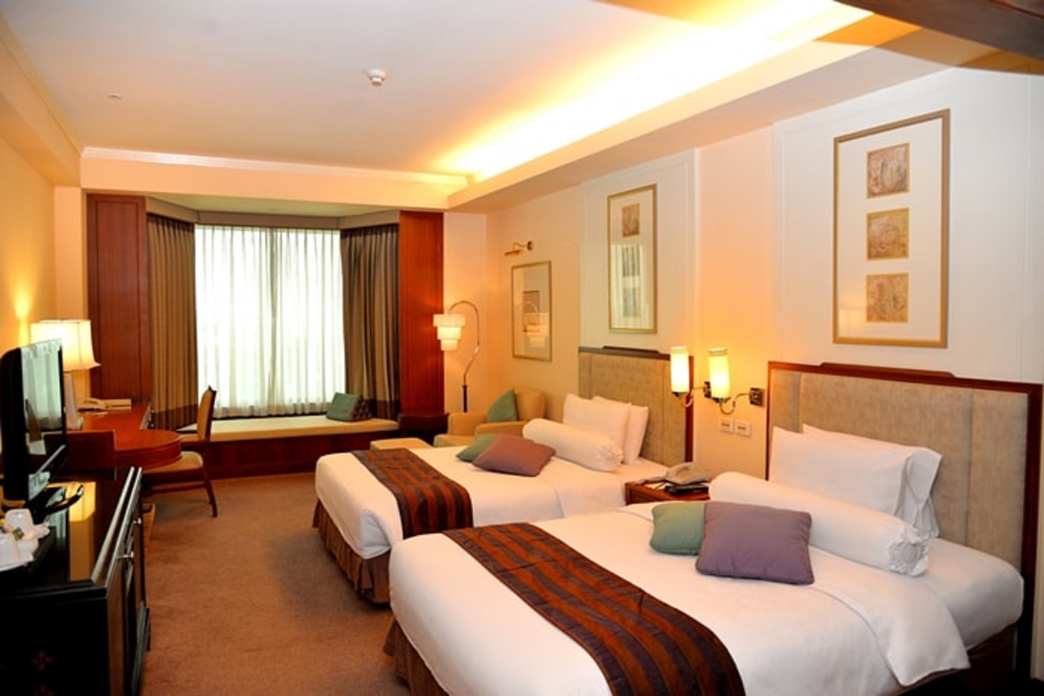 Double or Twin Club Land View