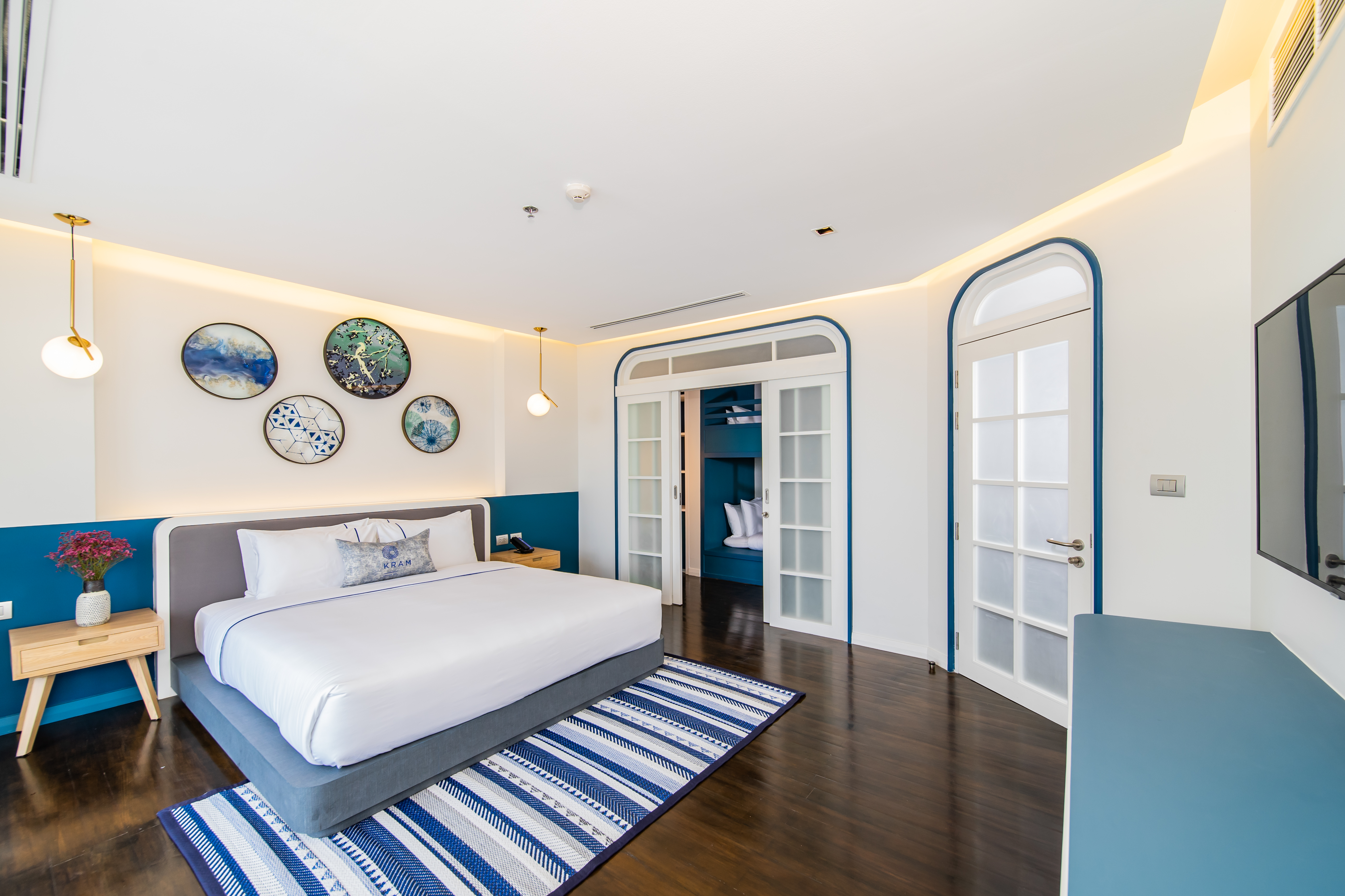 Family Room City View