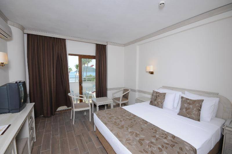 Double Single Sea View