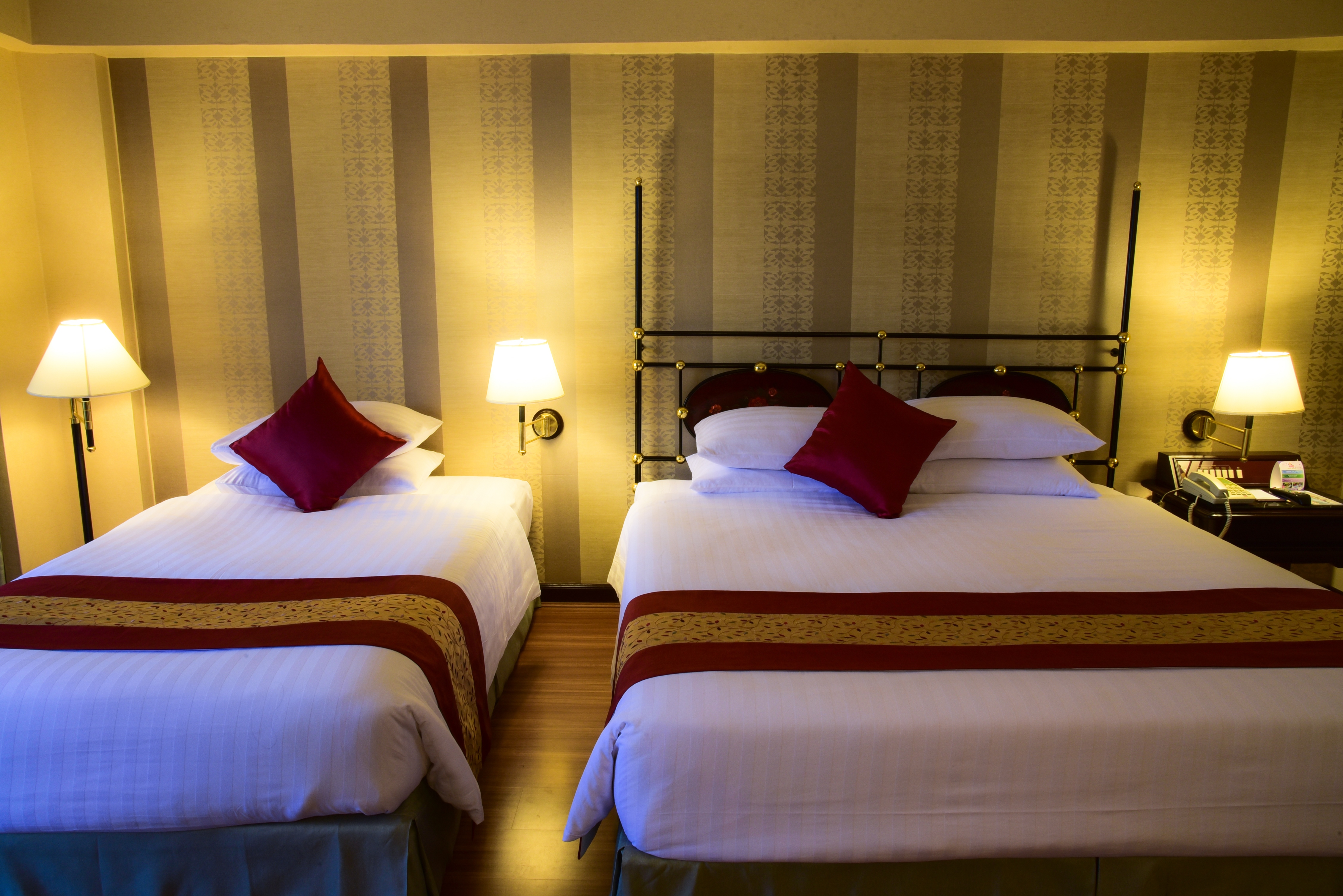 Double or Twin Deluxe