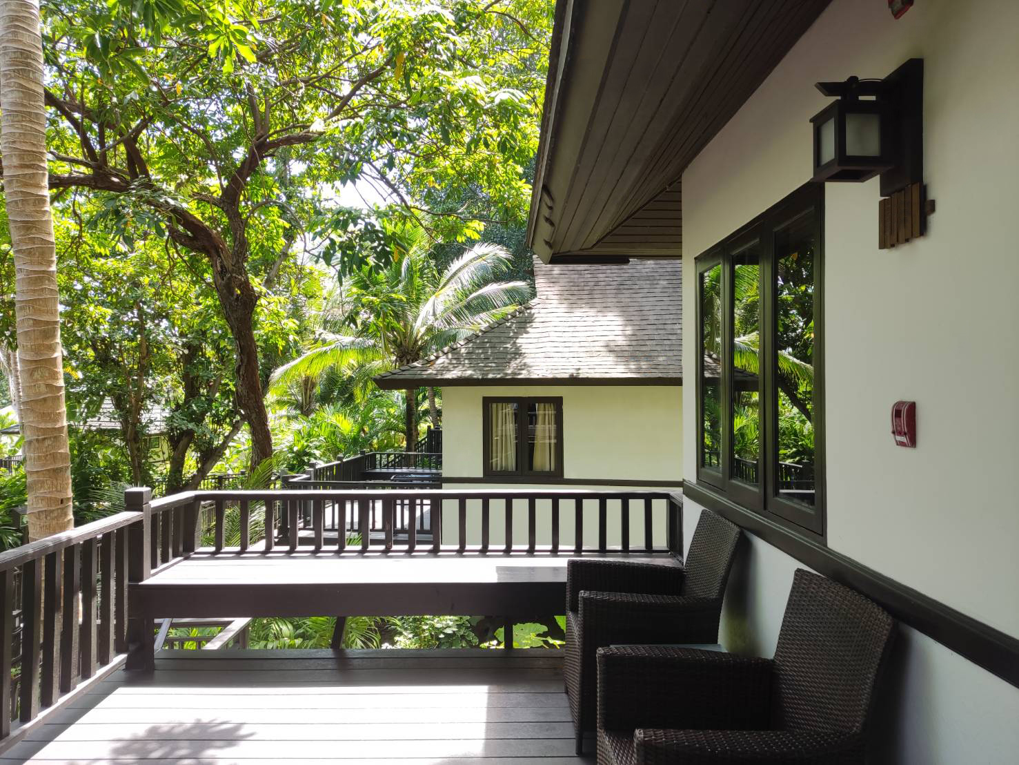 Bungalow Garden View