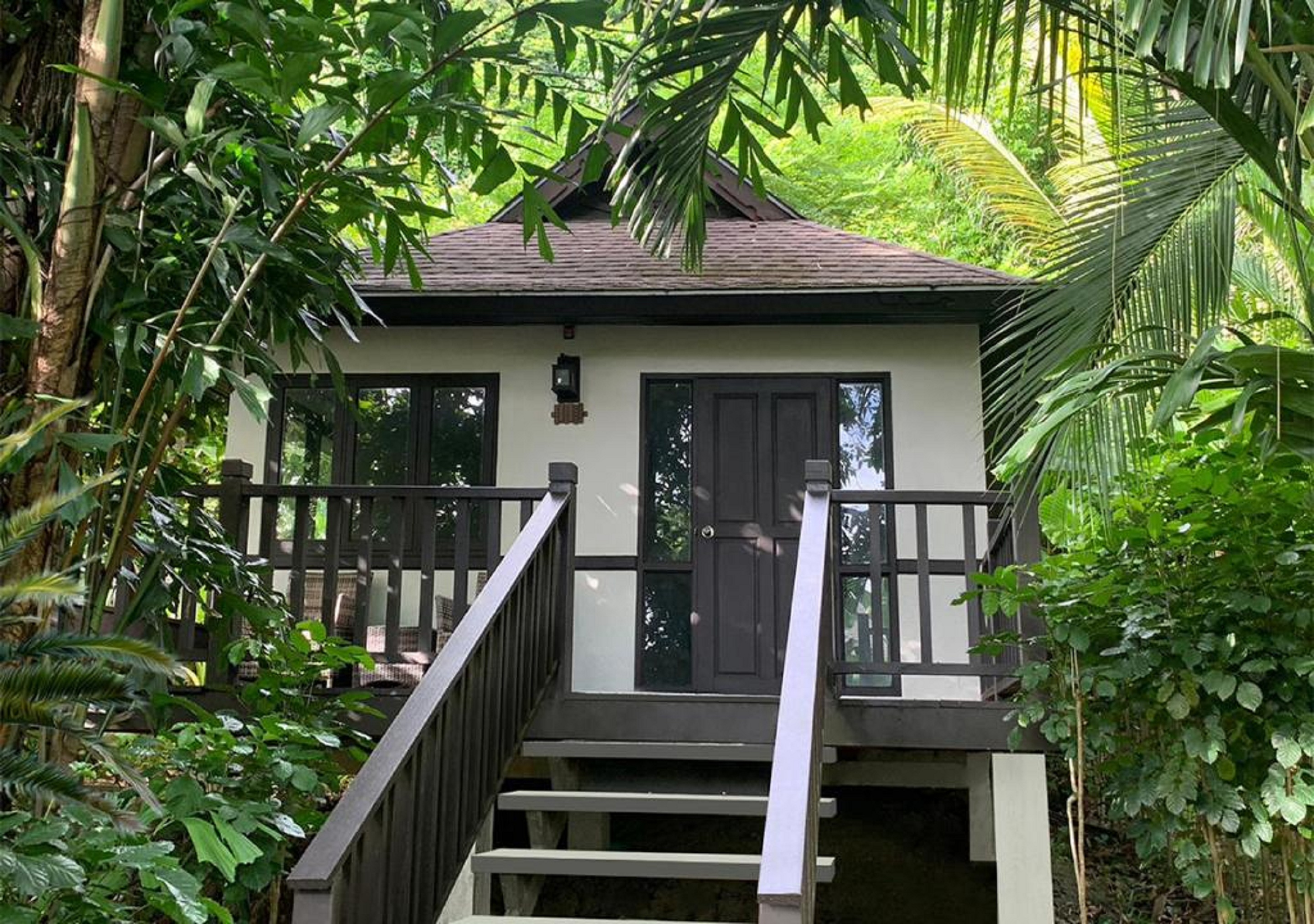 Bungalow Garden View