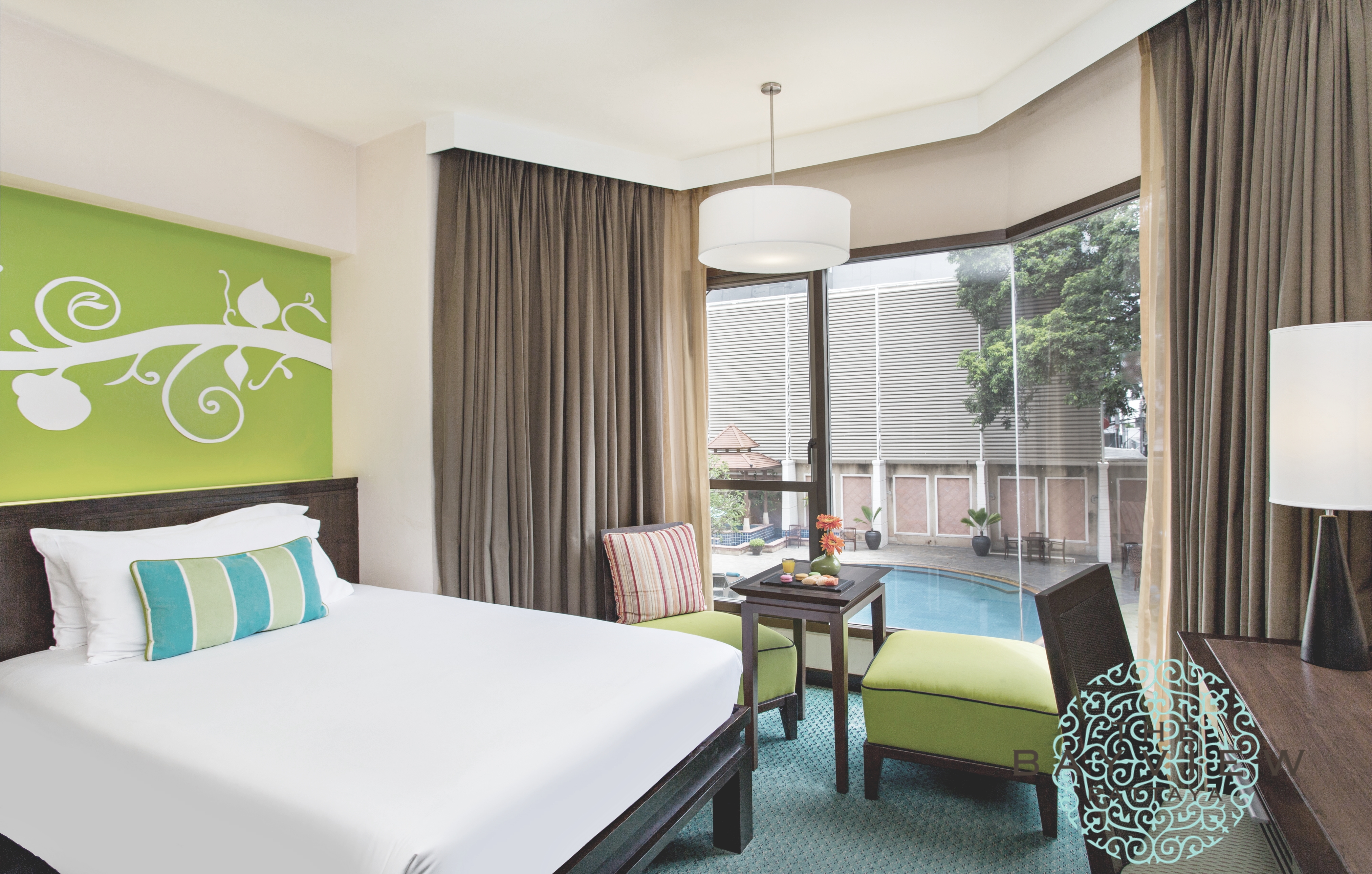 Single Deluxe Pool View