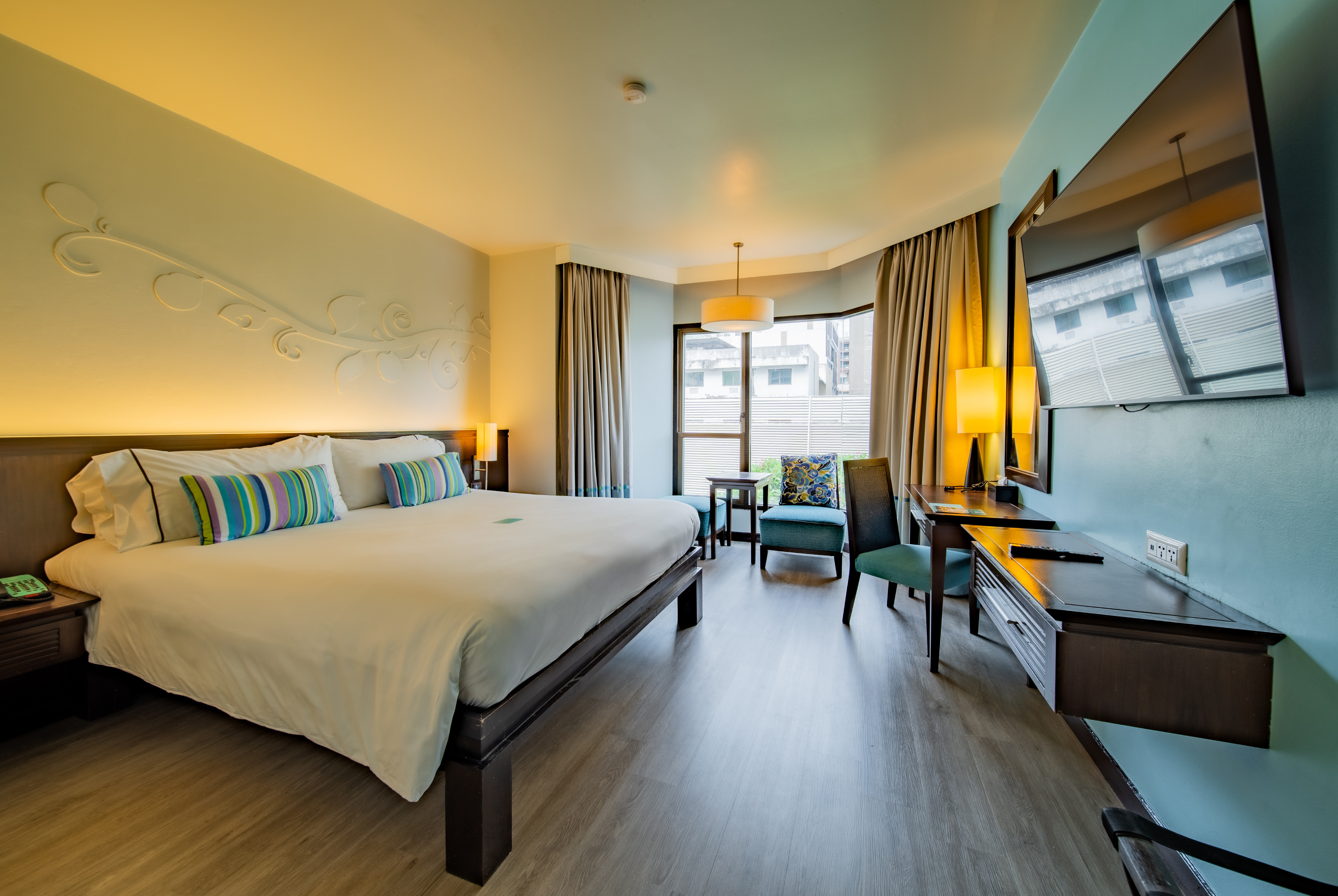 Double Deluxe Pool View