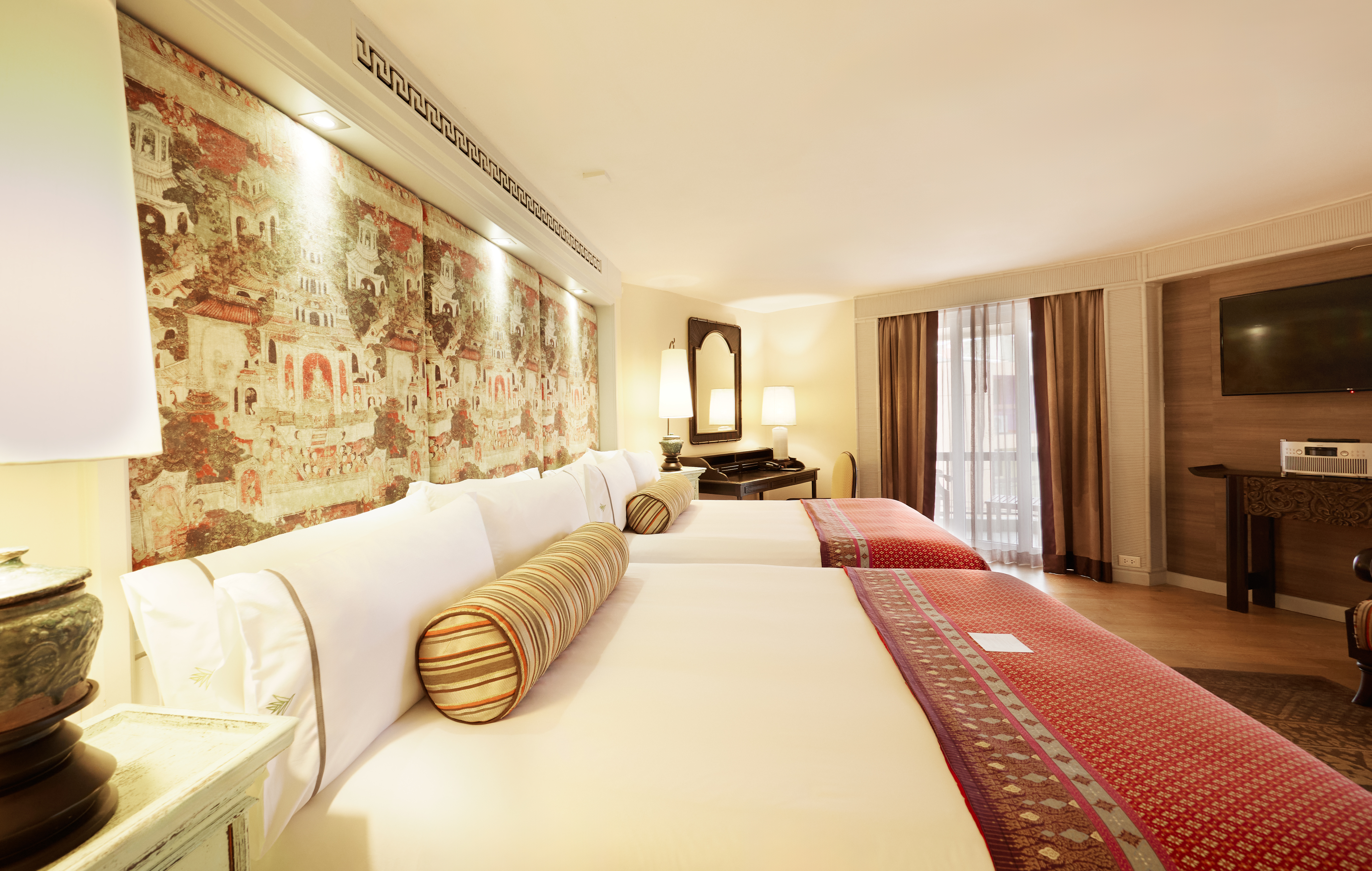 Family Room Executive