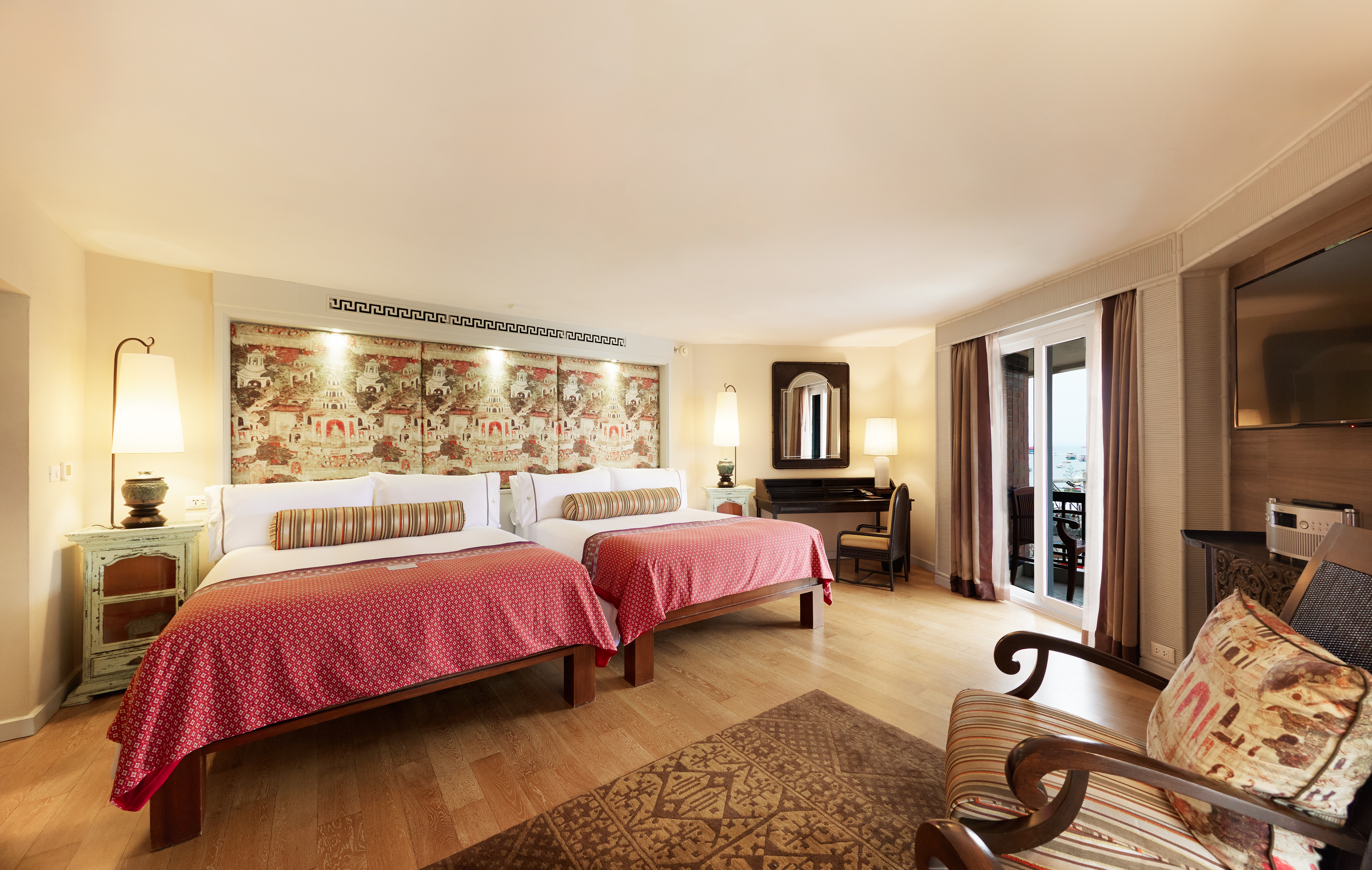 Family Room Executive