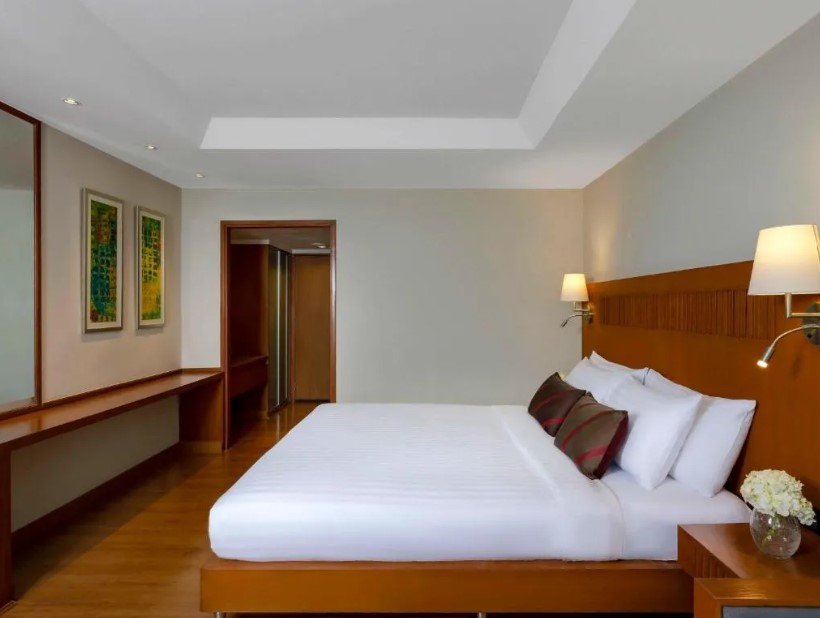 Double King Size Bed