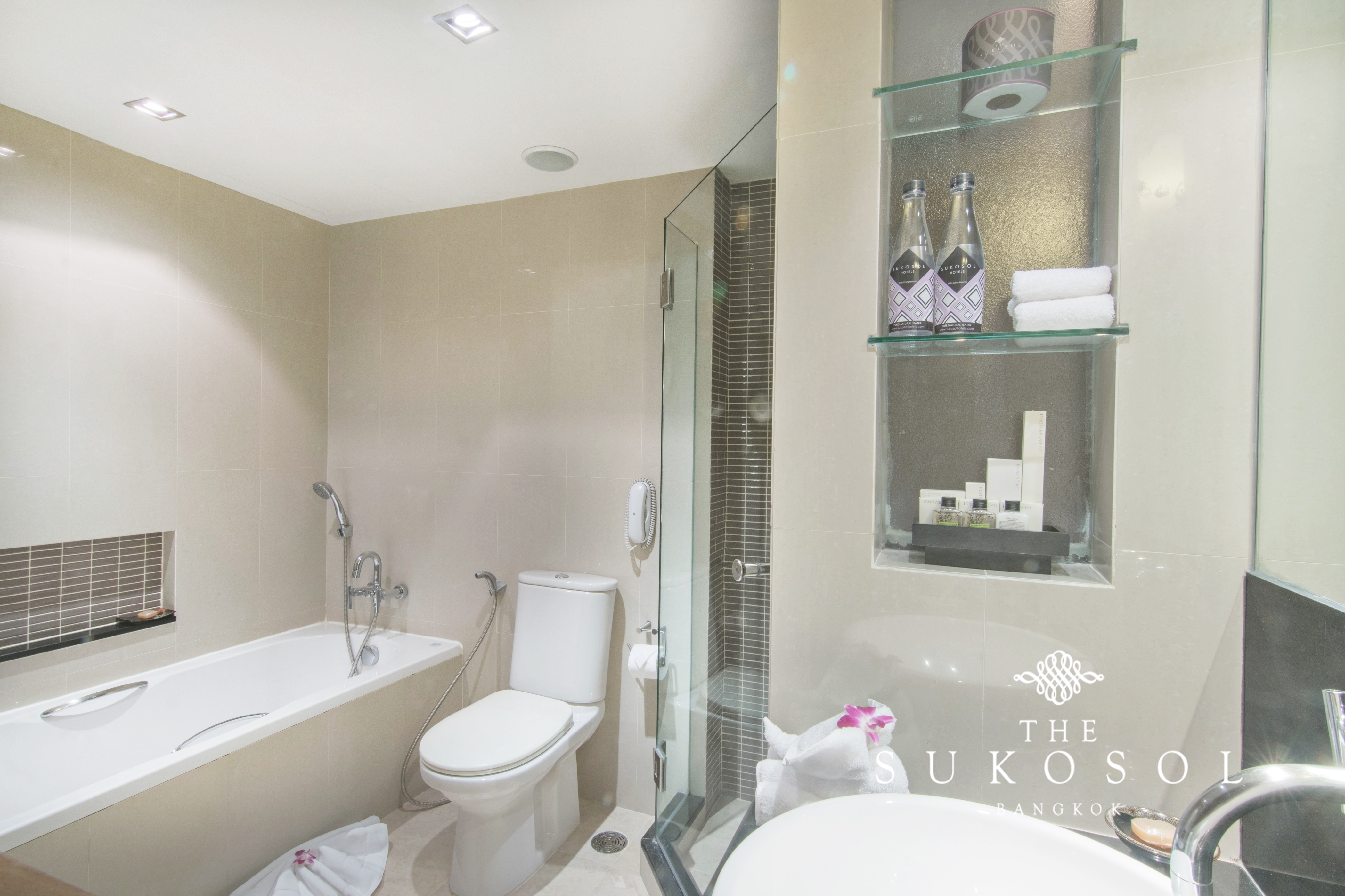 Double or Twin Deluxe