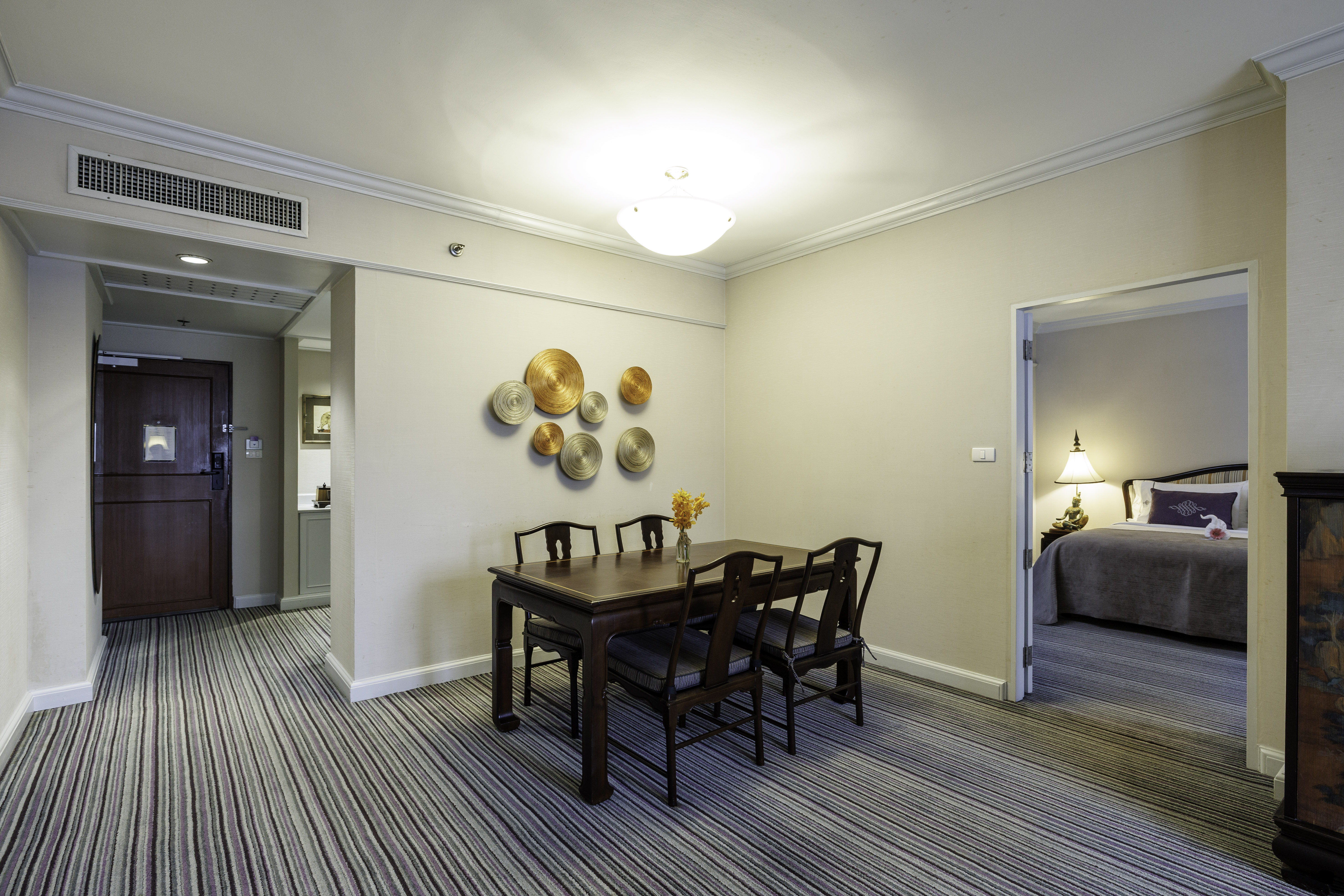 Family Room King Size Bed