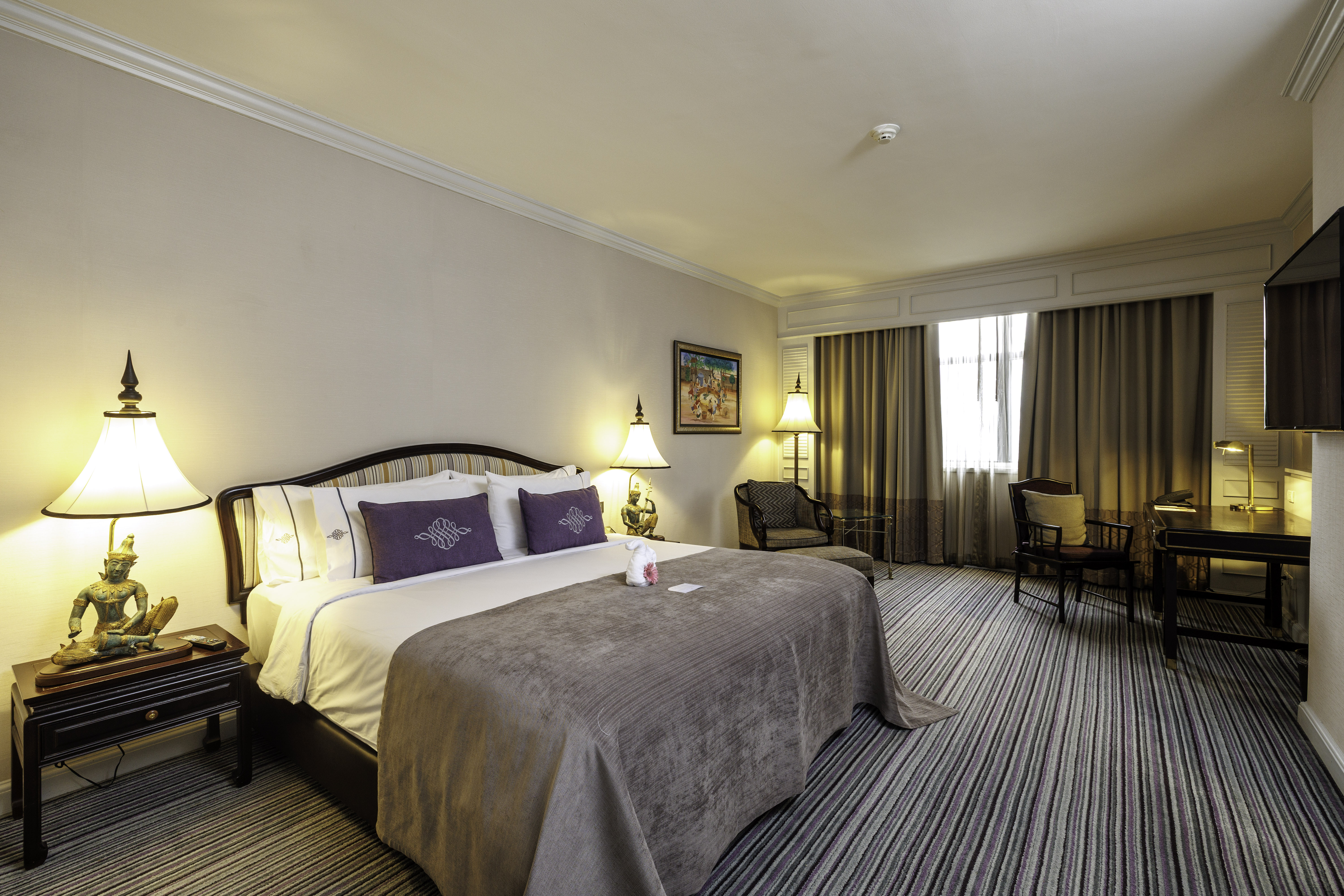 Family Room King Size Bed