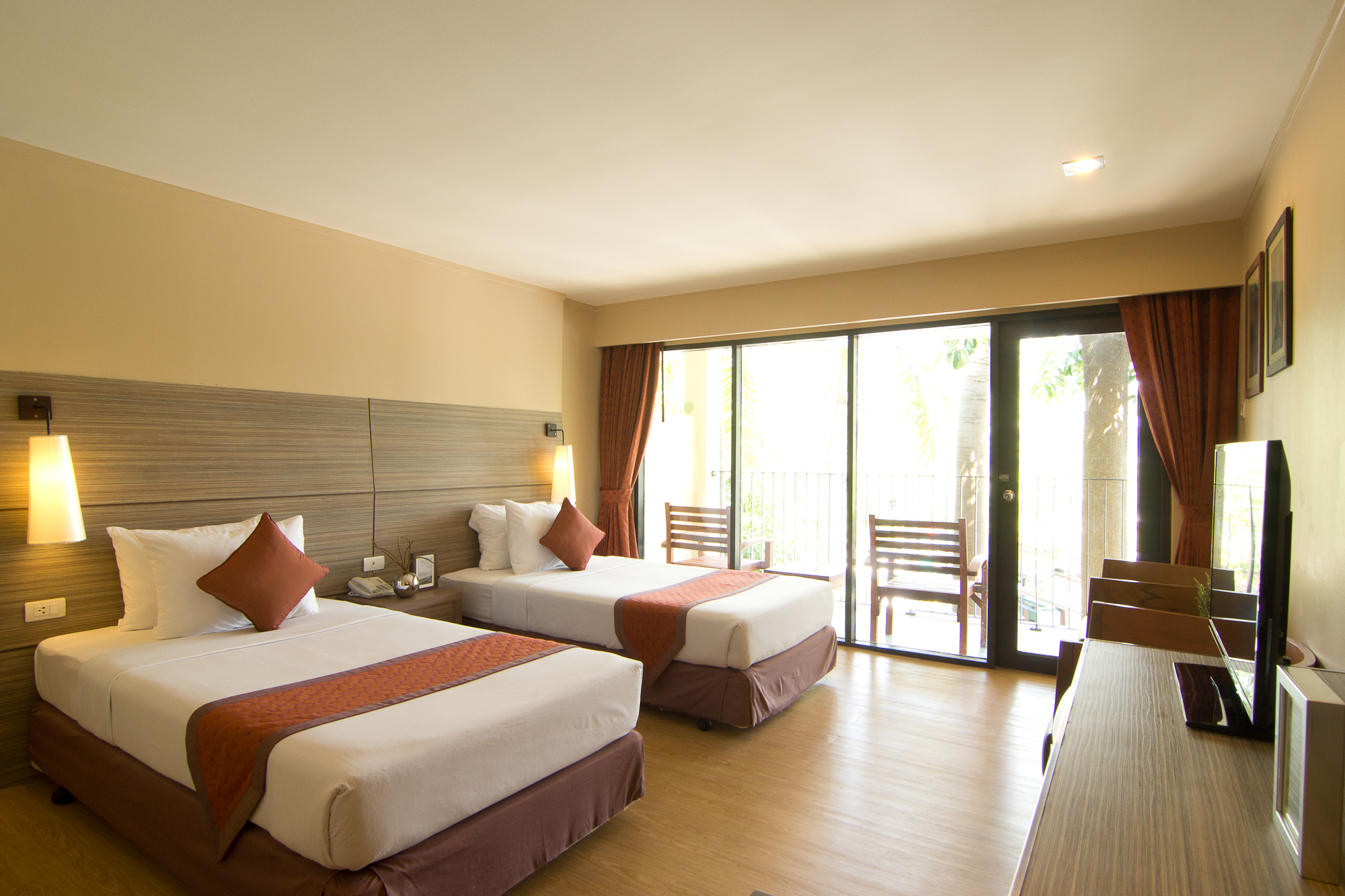 Double or Twin Standard