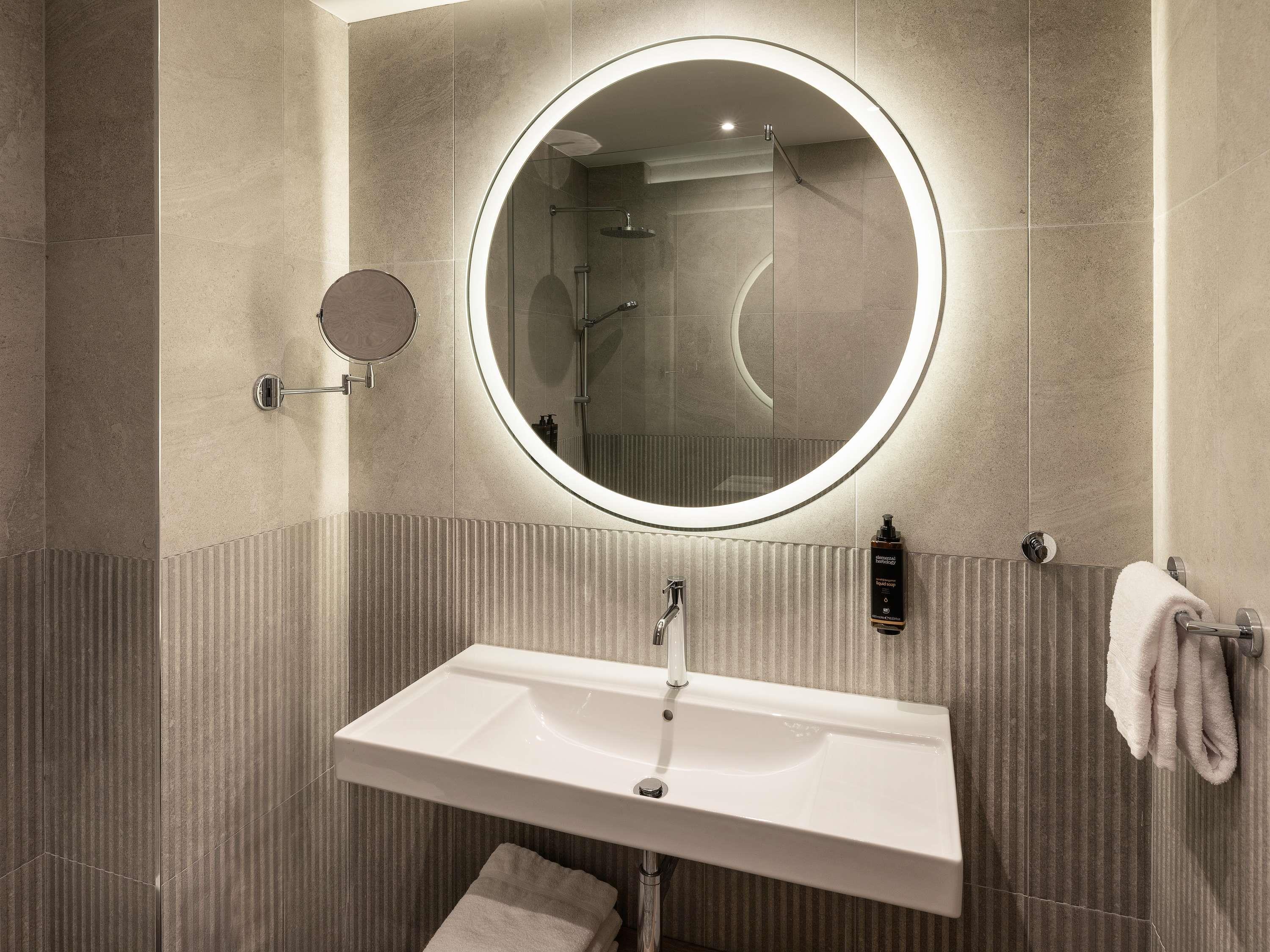 Double Classic King Bed