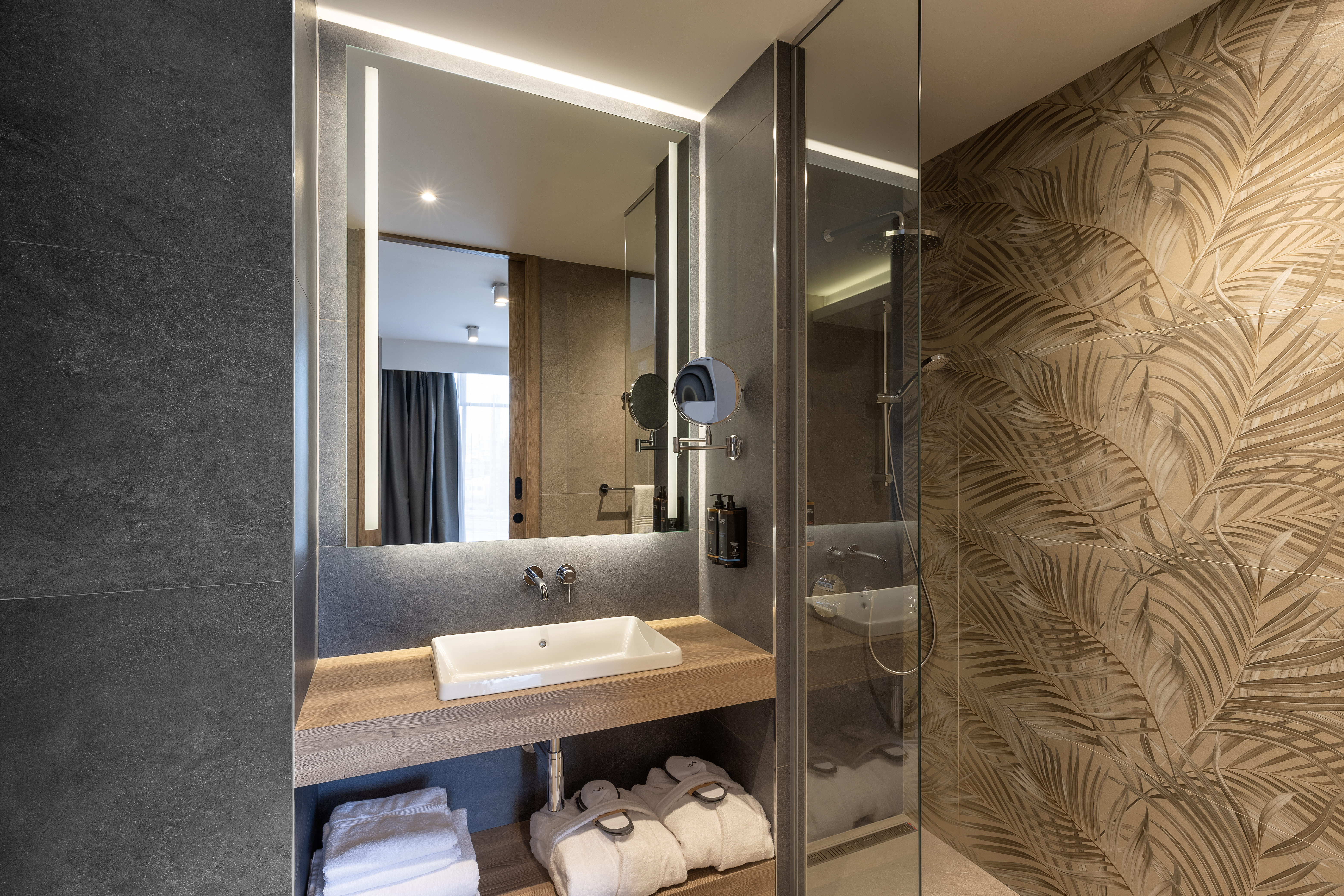 Double King Size Bed