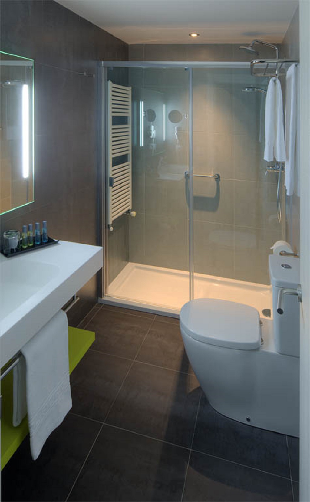 Double or Twin Standard