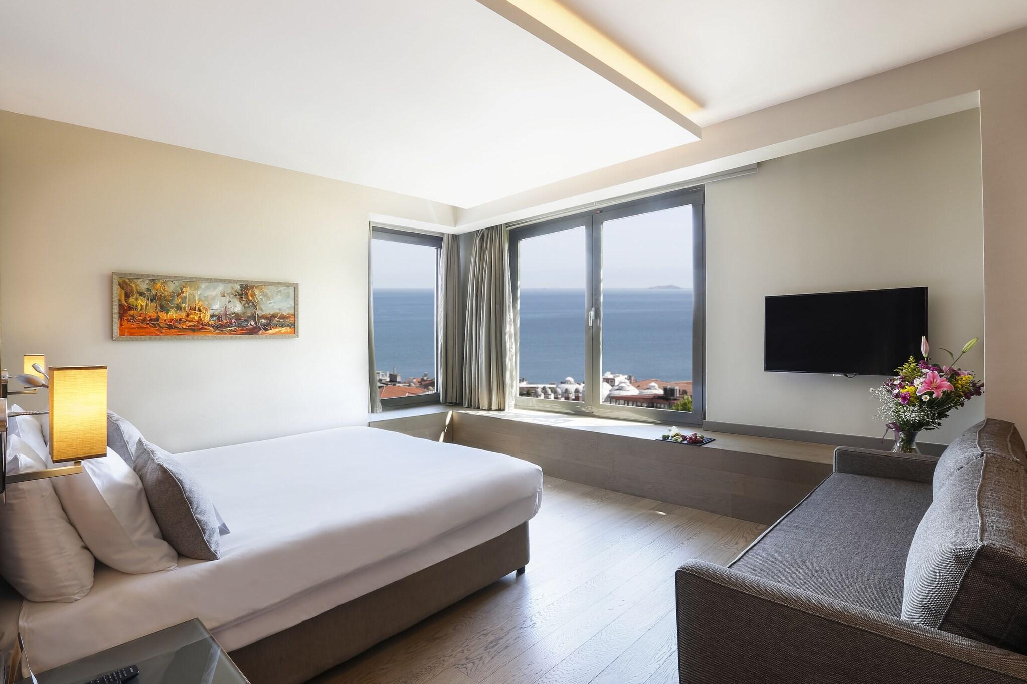 Double Deluxe with Views