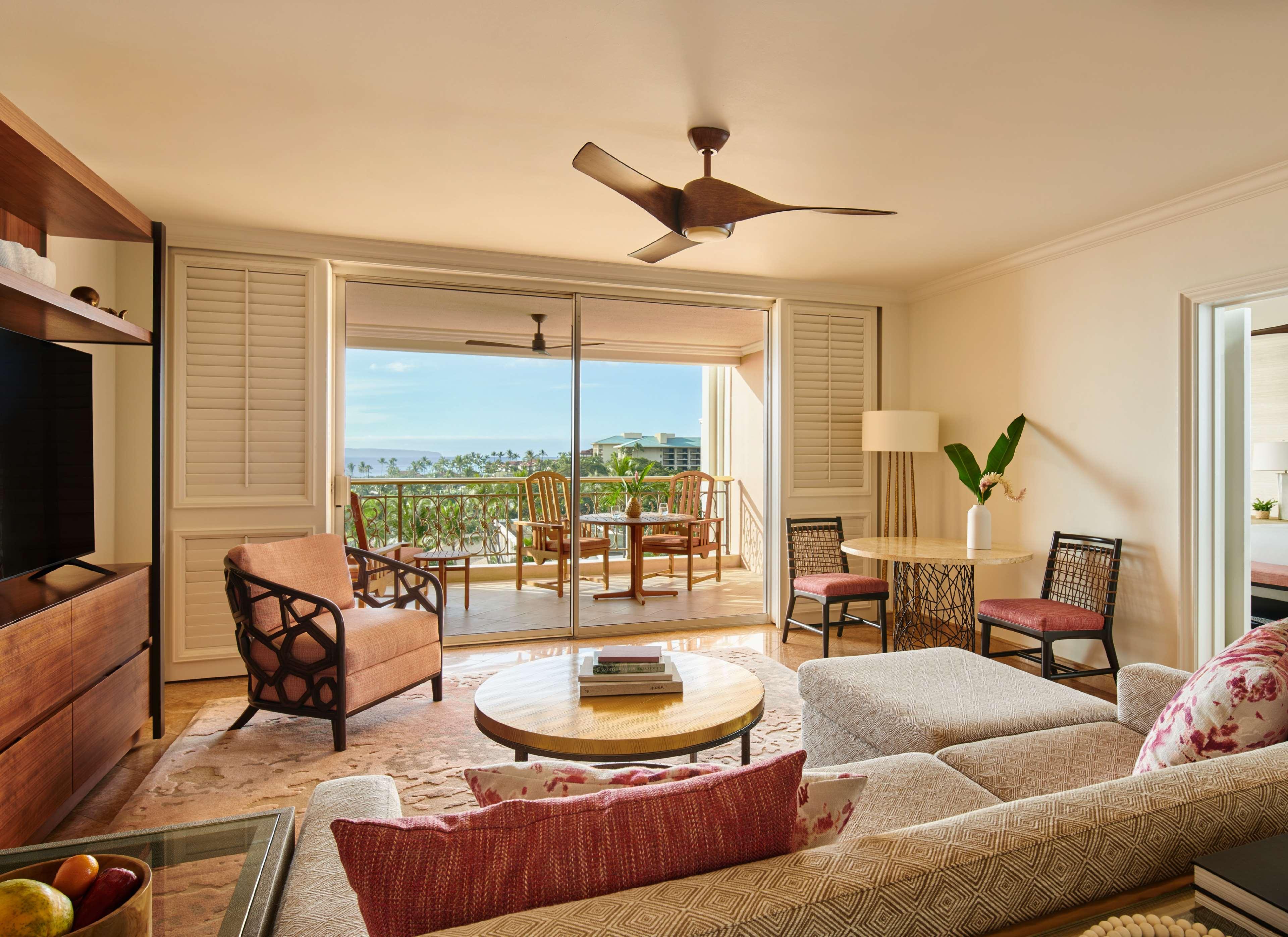 Suite Ocean View King Bed