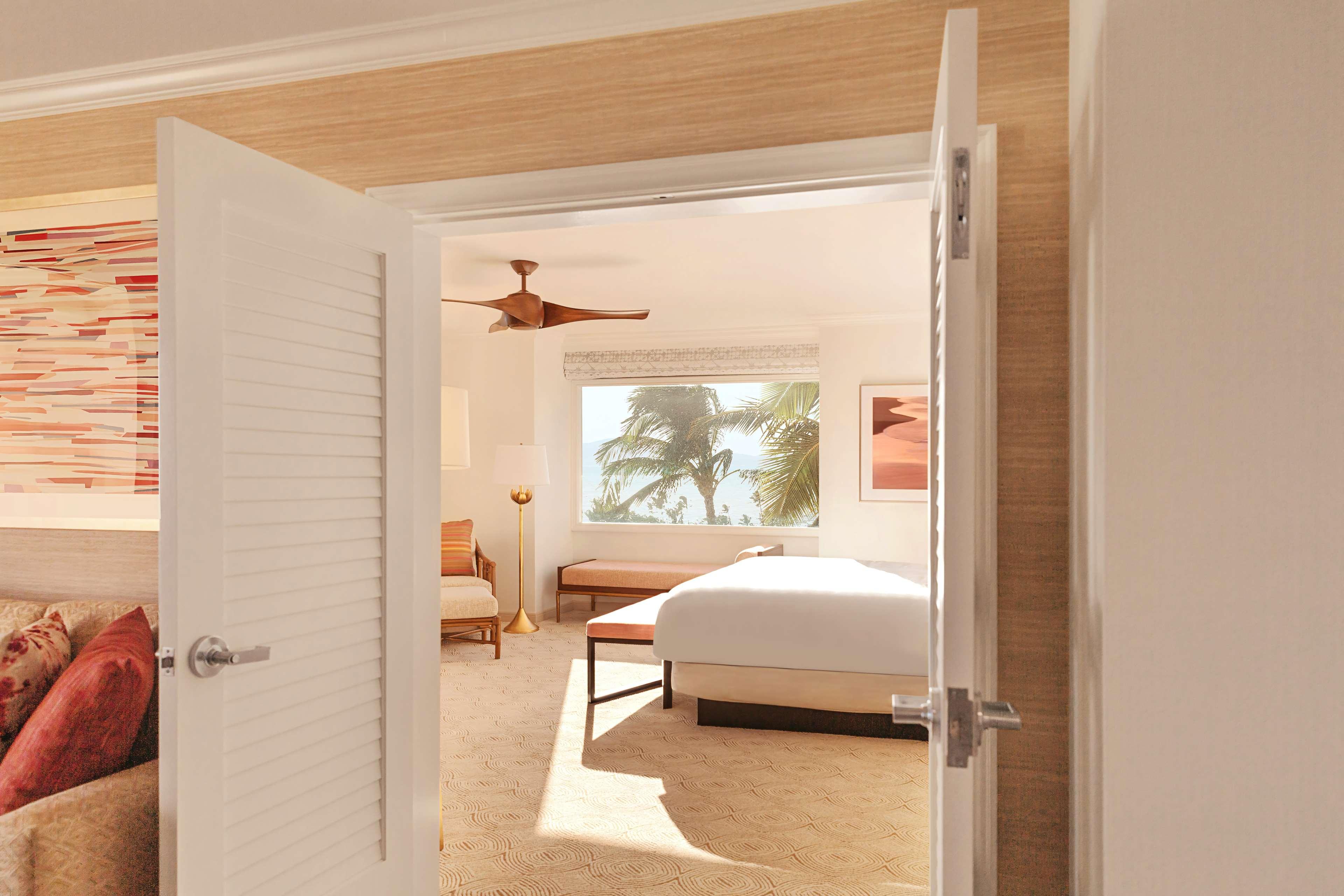 Suite Ocean View King Bed