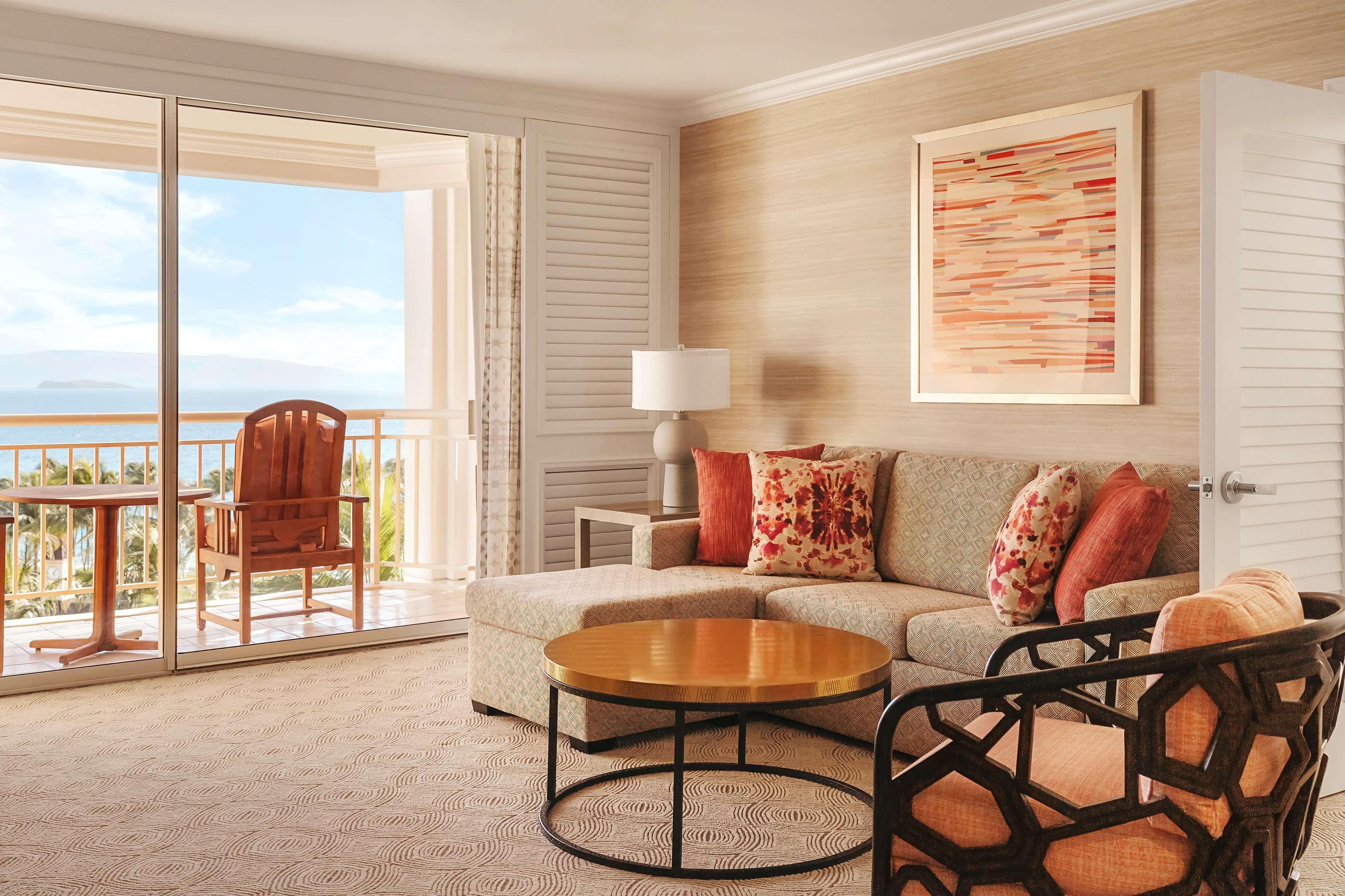 Suite Ocean View King Bed