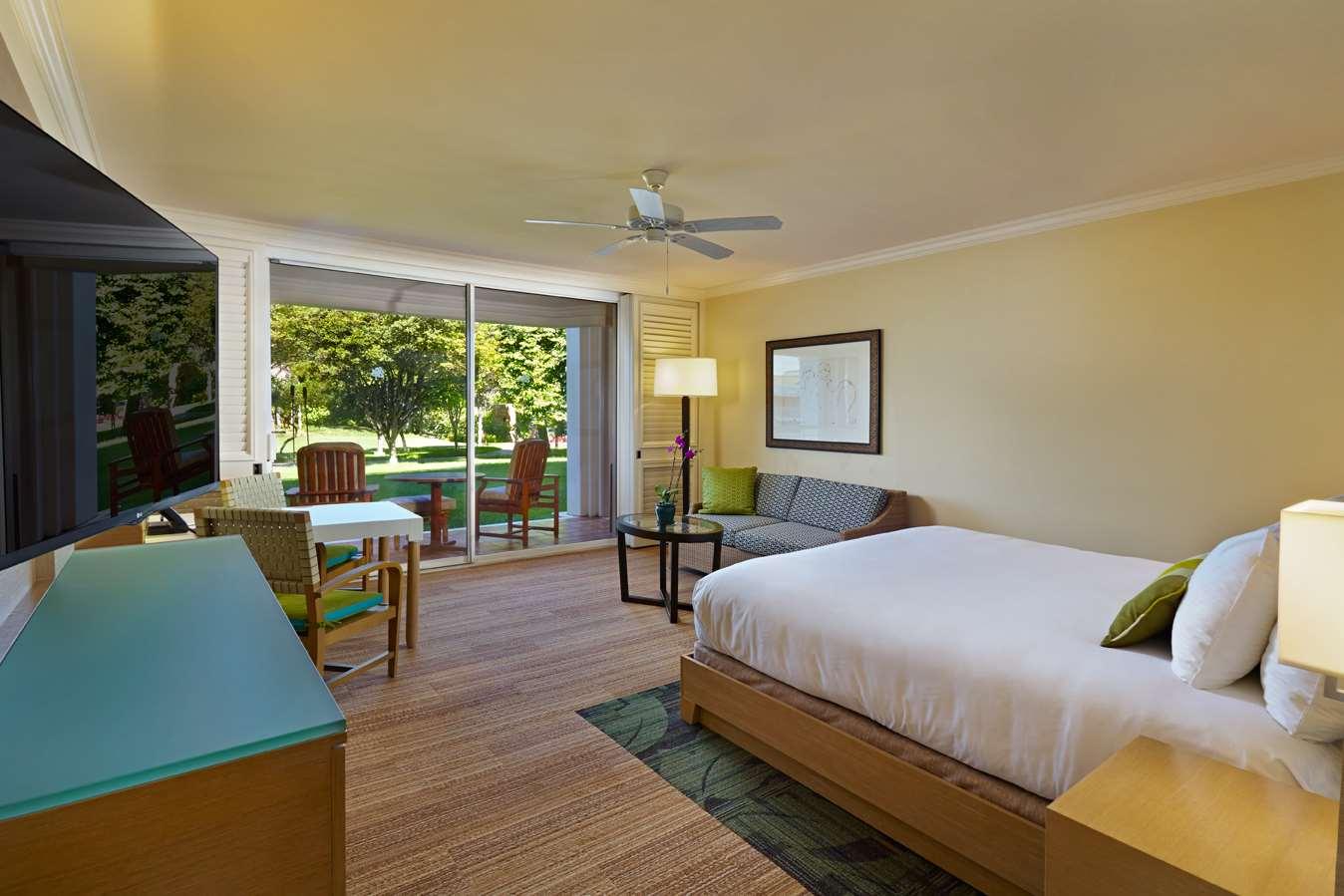 Double Garden View King Bed