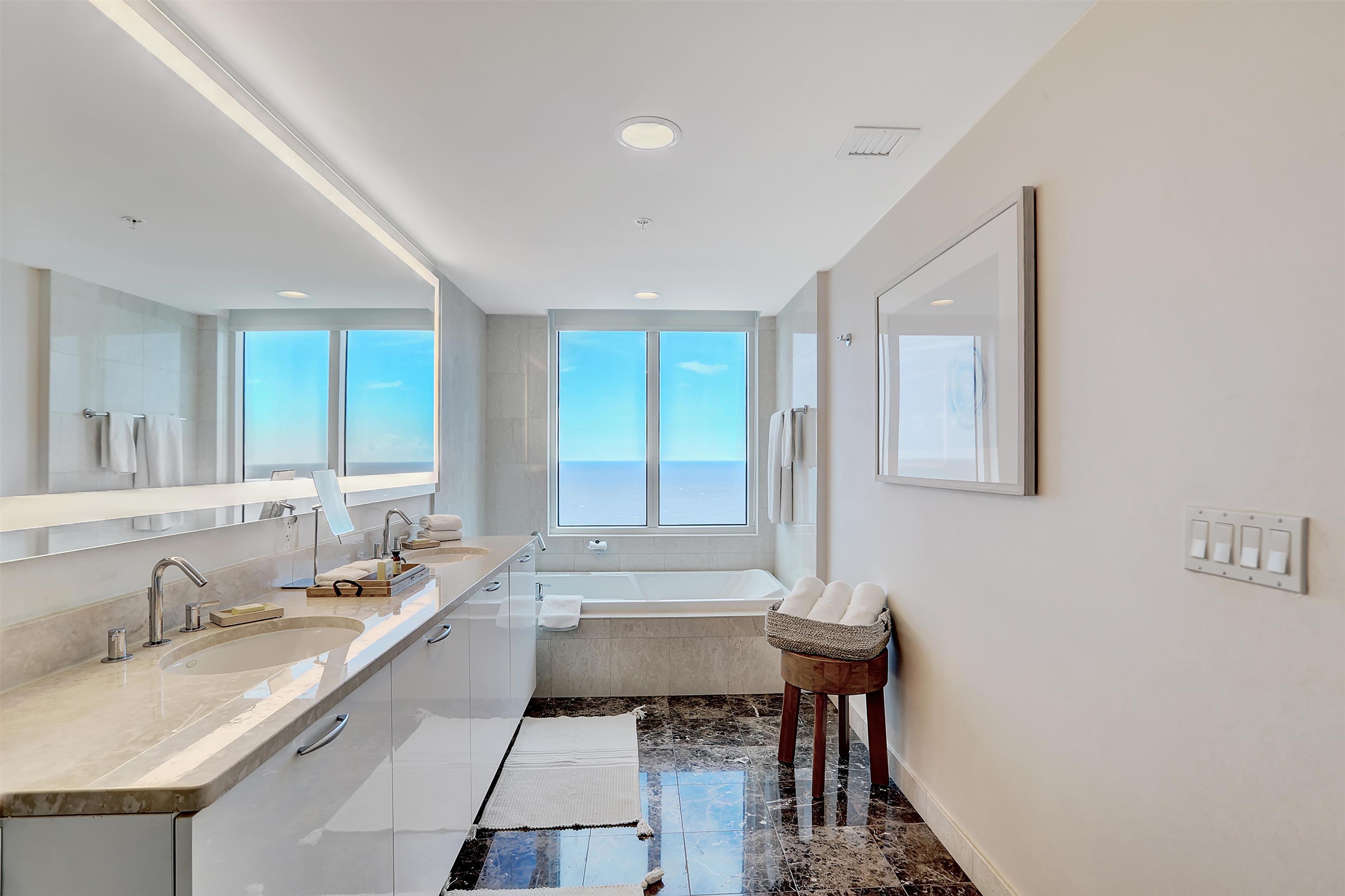 Suite Ocean Front