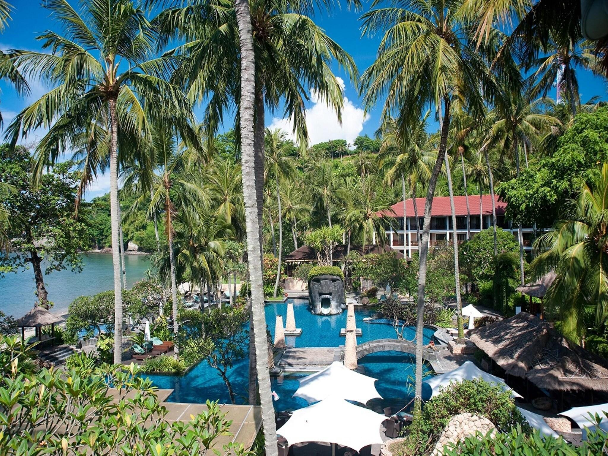 Double Deluxe Pool View