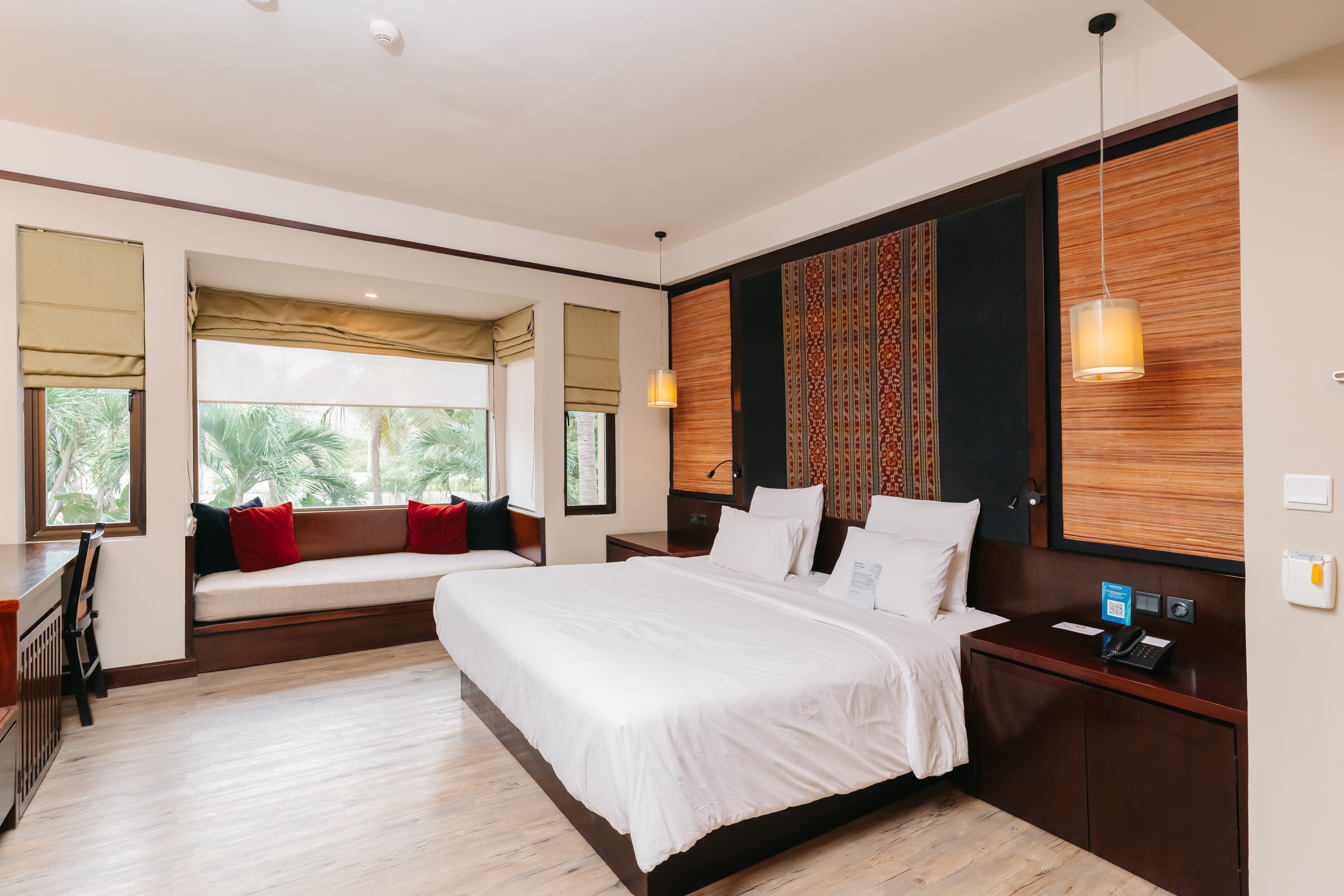 Double or Twin Superior King Bed