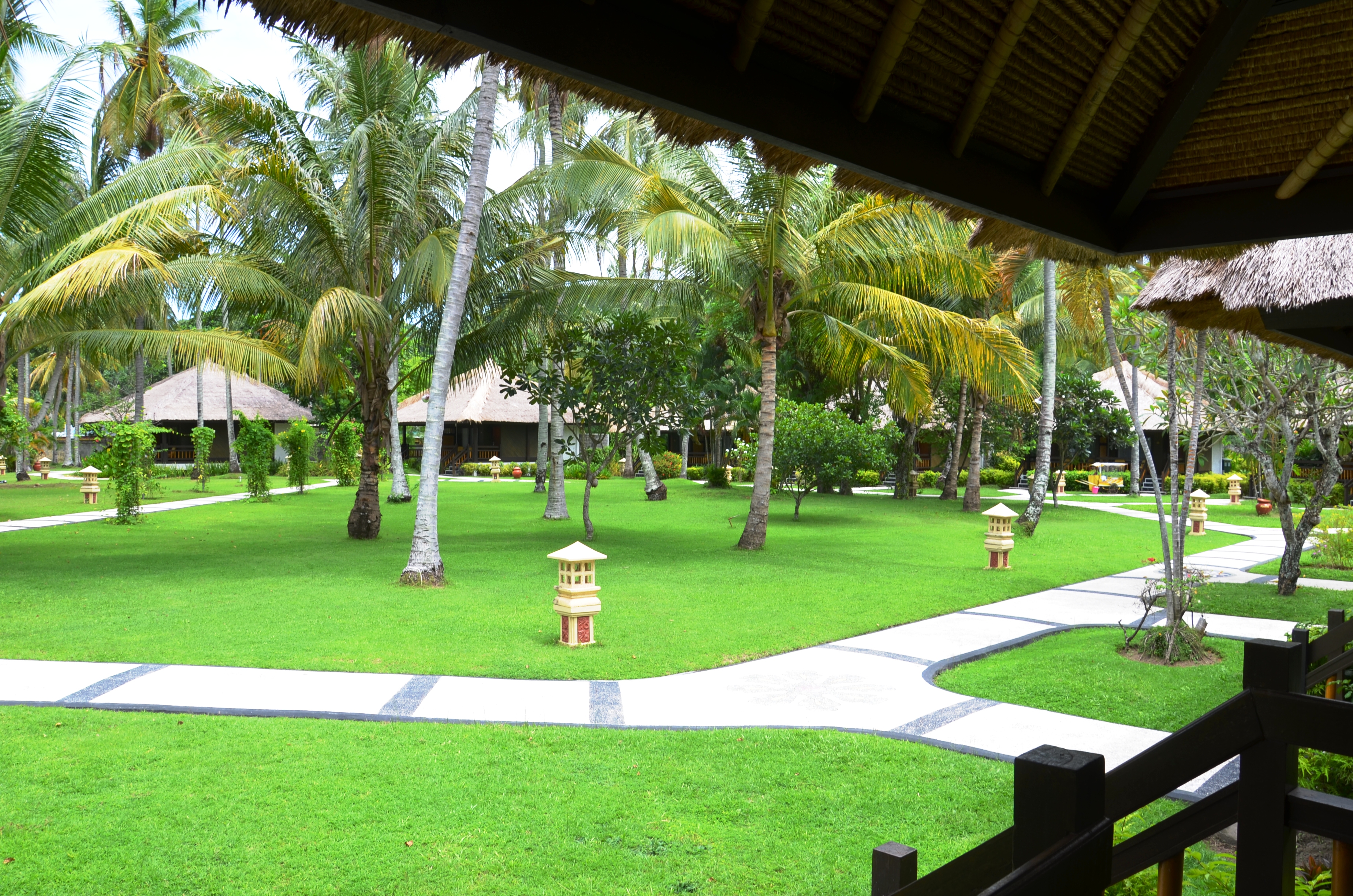 Bungalow Garden View