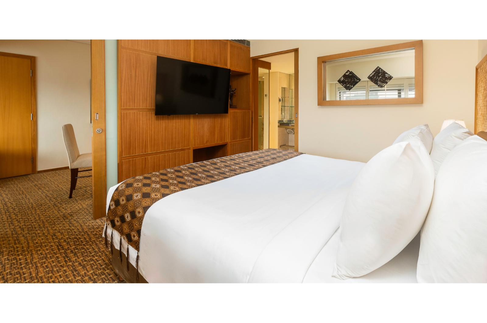 Double Club Executive