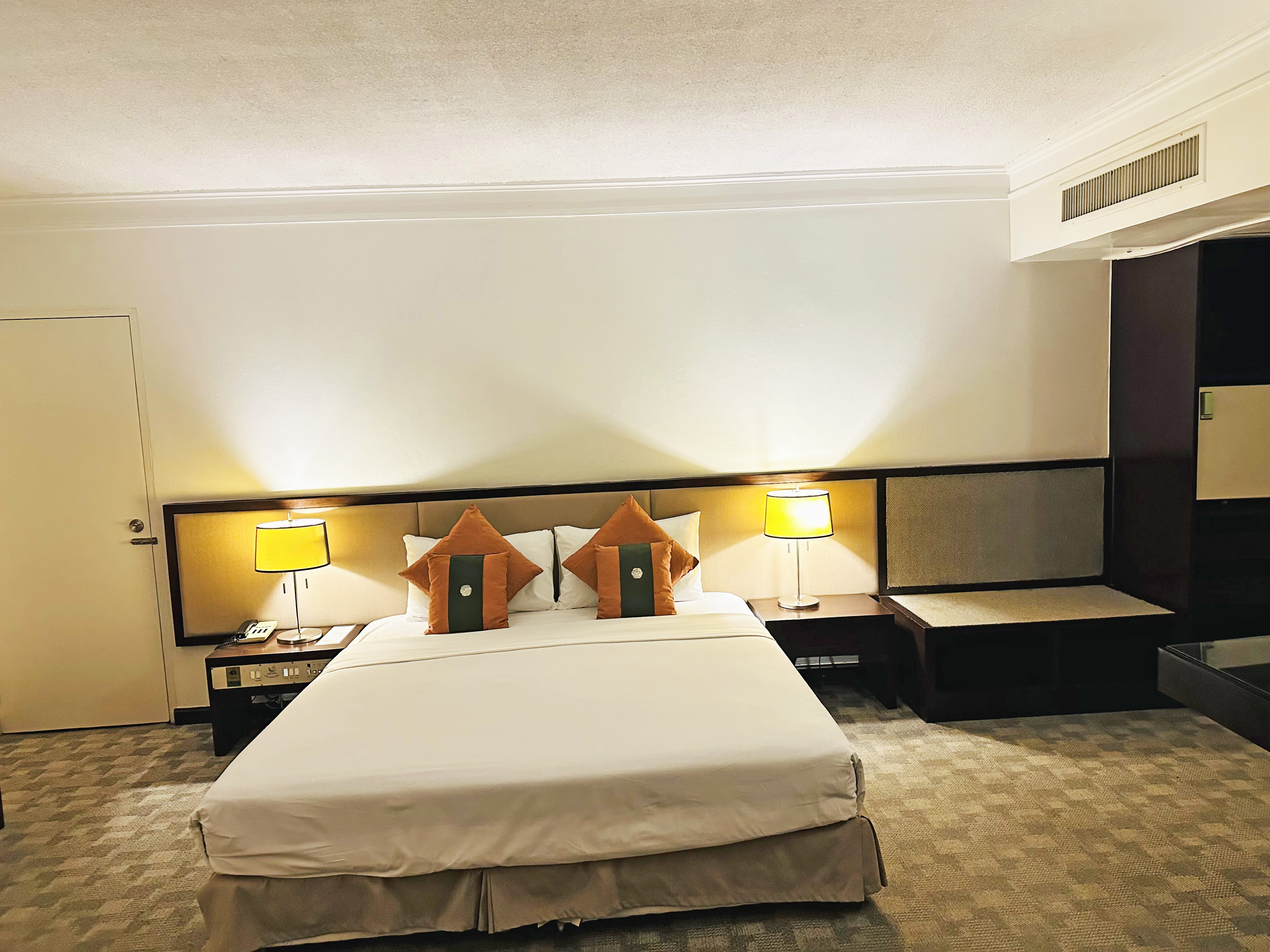 Double or Twin Deluxe