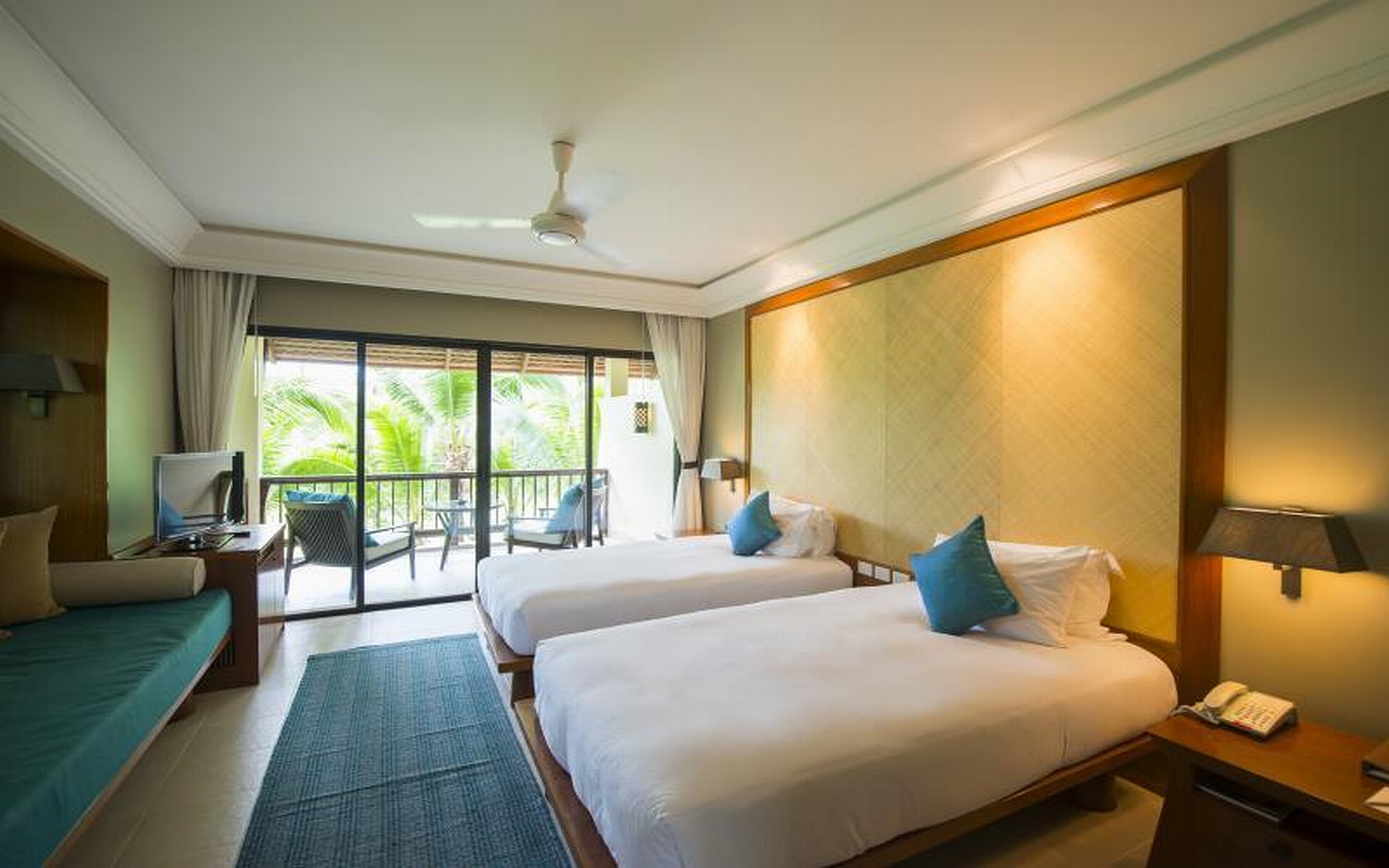 Double or Twin Standard