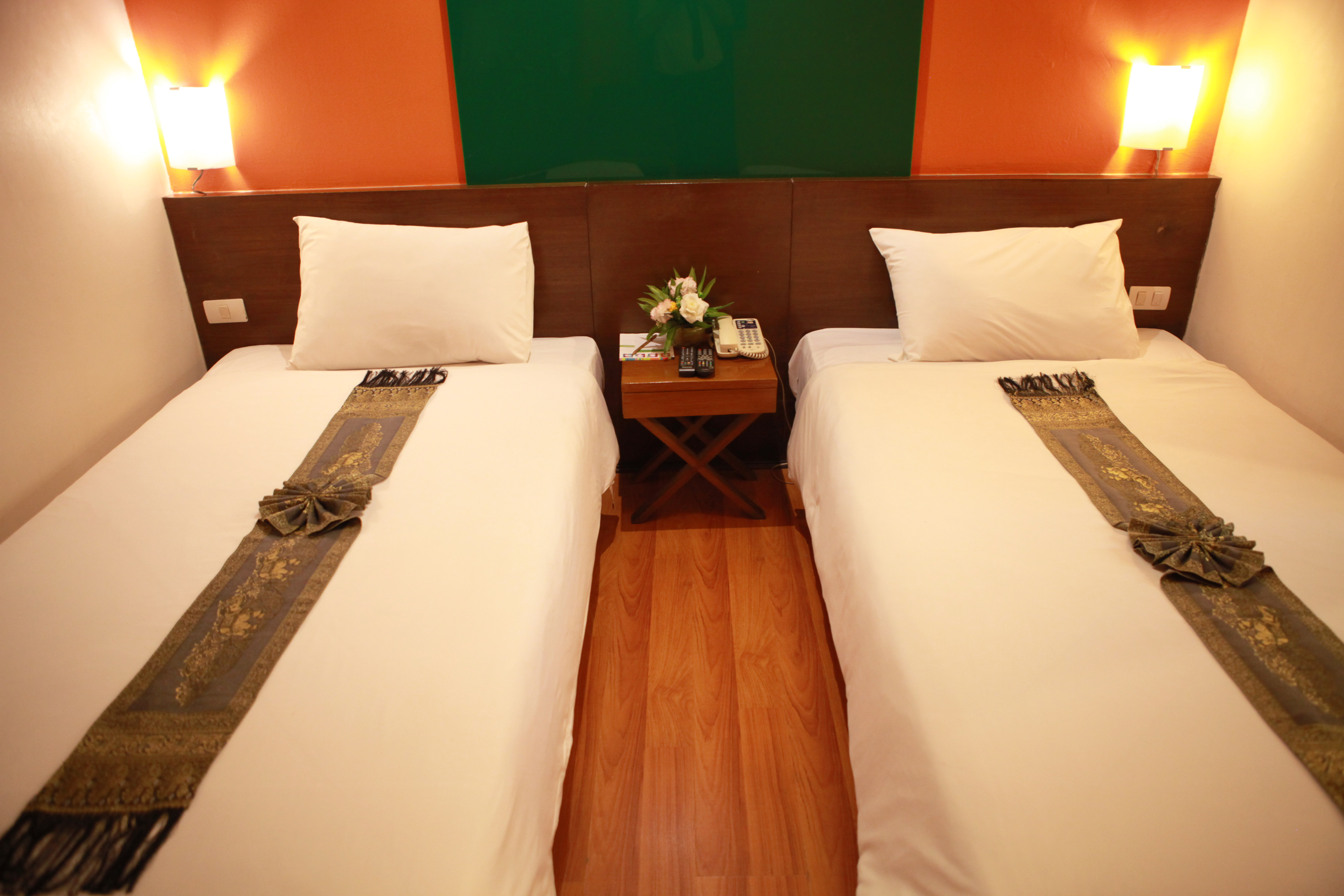 Double or Twin Standard